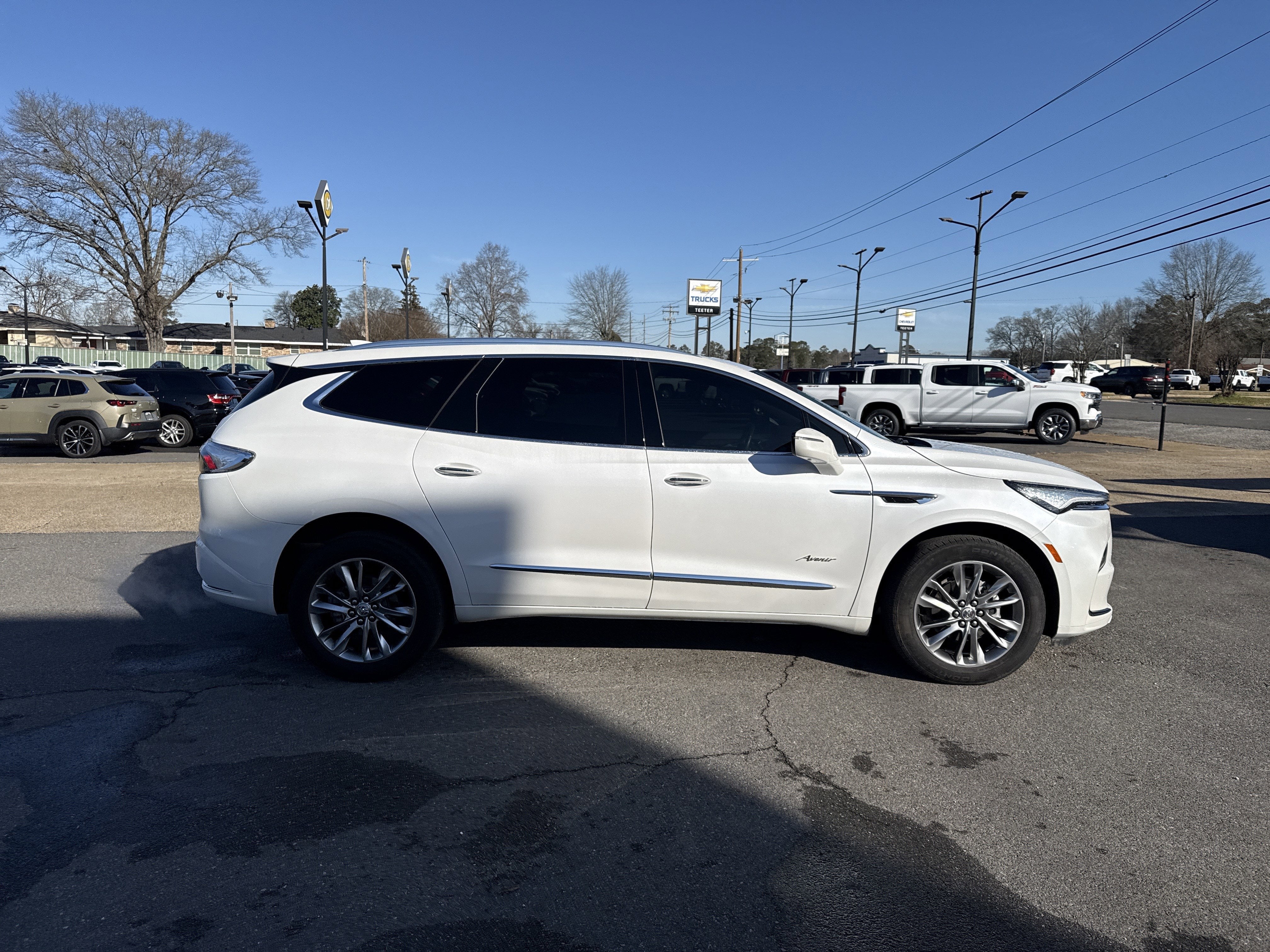 2023 Buick Enclave Base