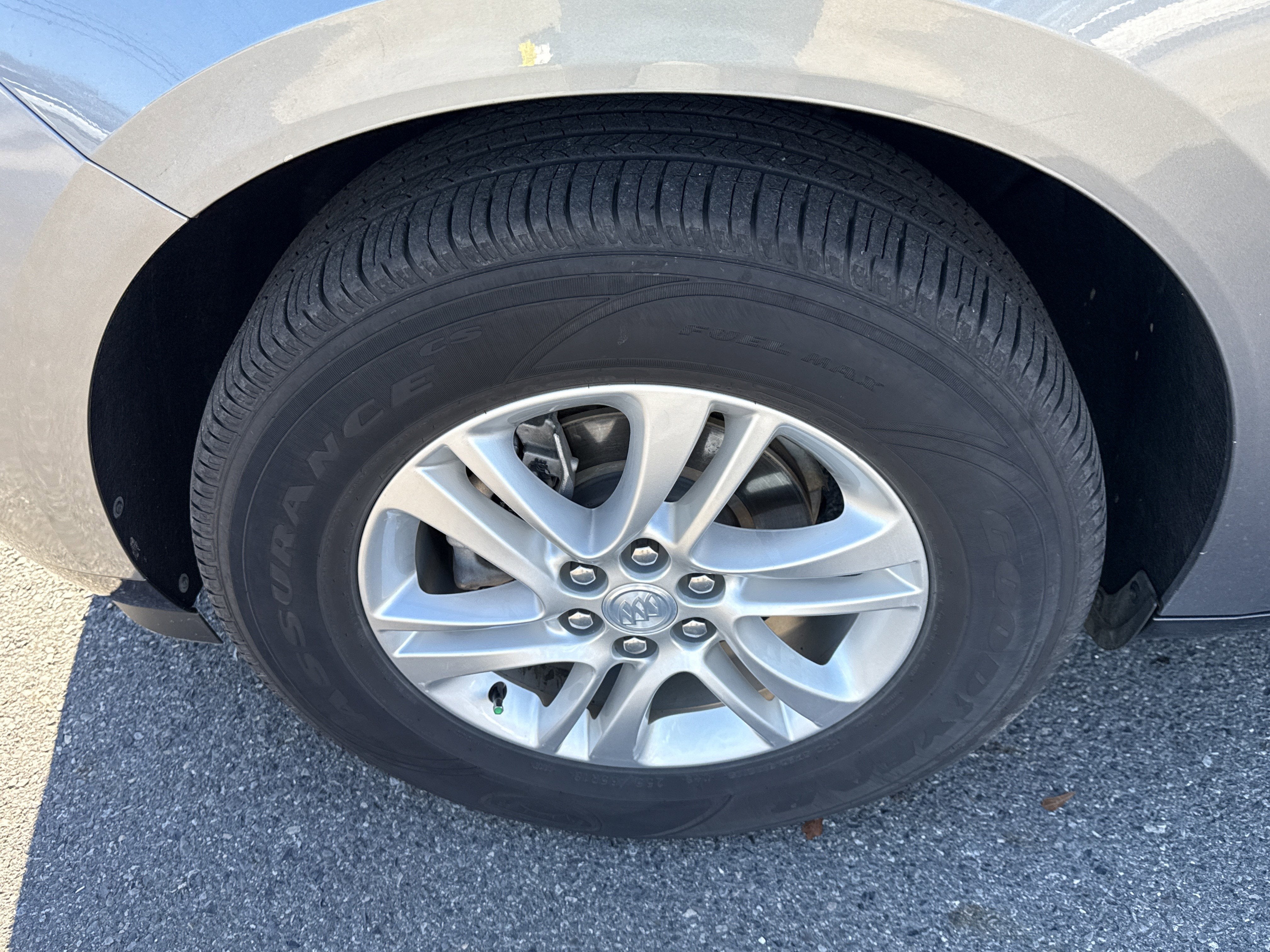 2021 Buick Enclave Essence