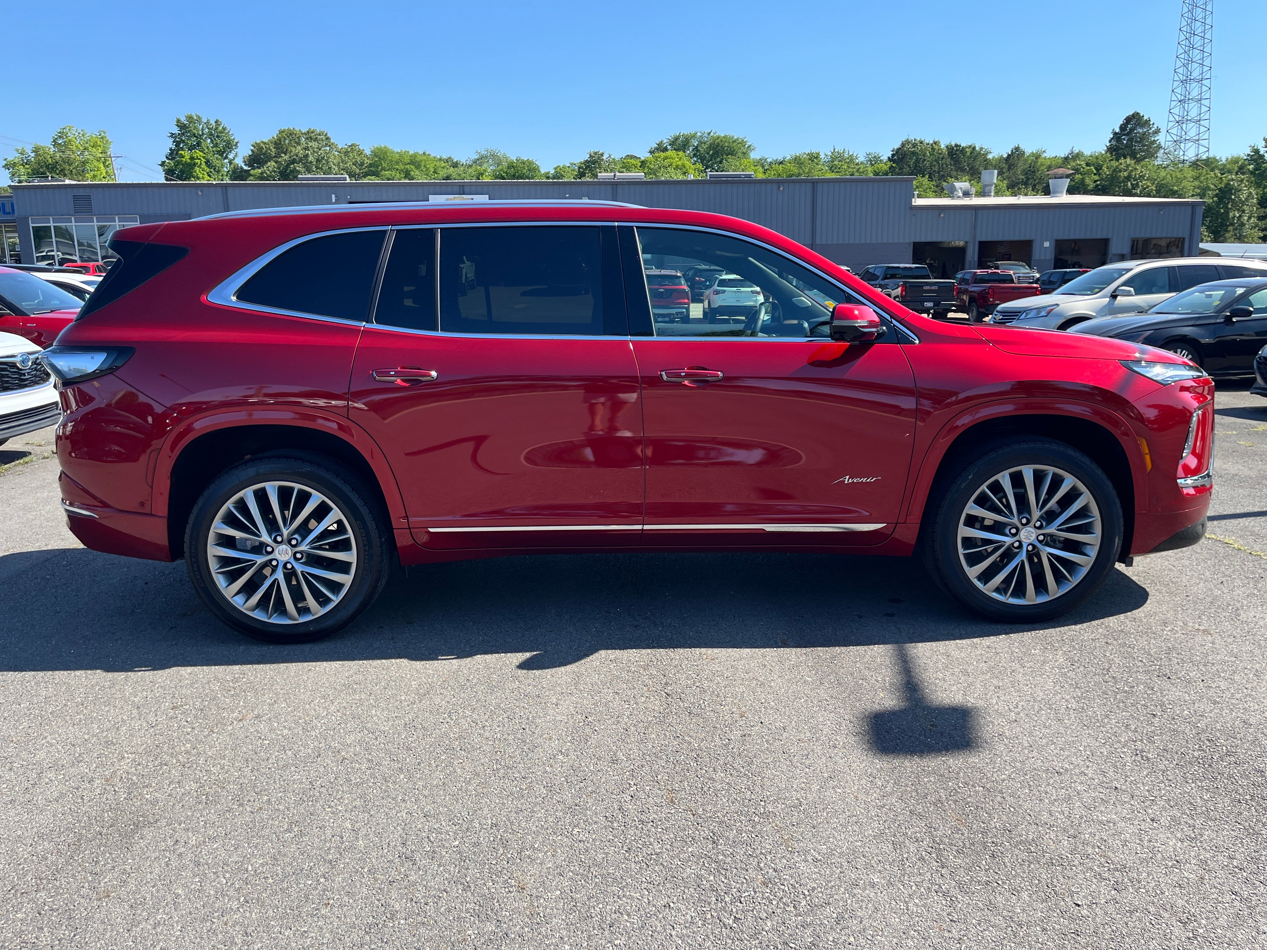 2025 Buick Enclave Avenir