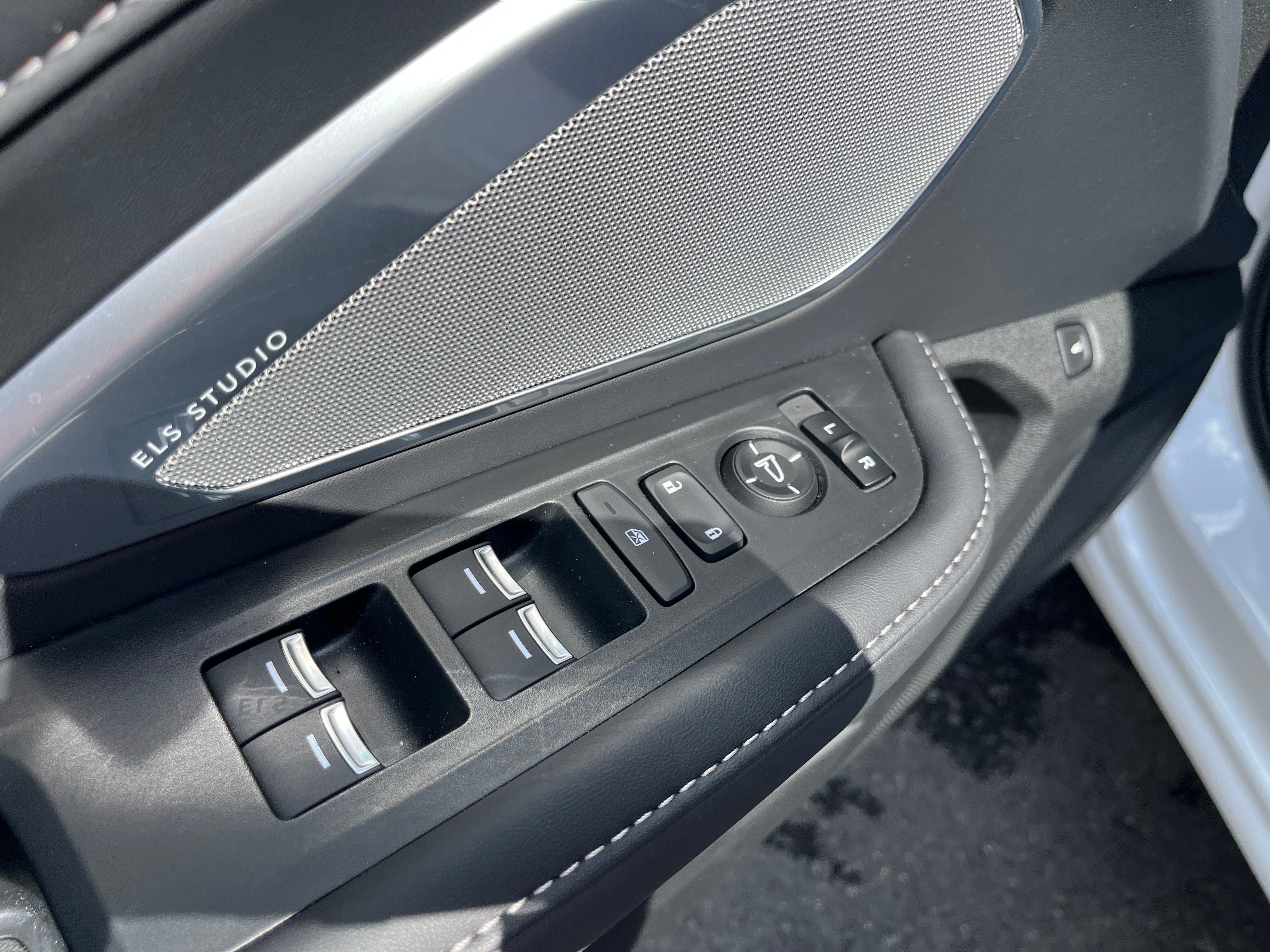 2025 Acura RDX w/Technology Package