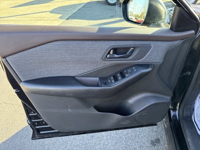 2023 Nissan Rogue Base