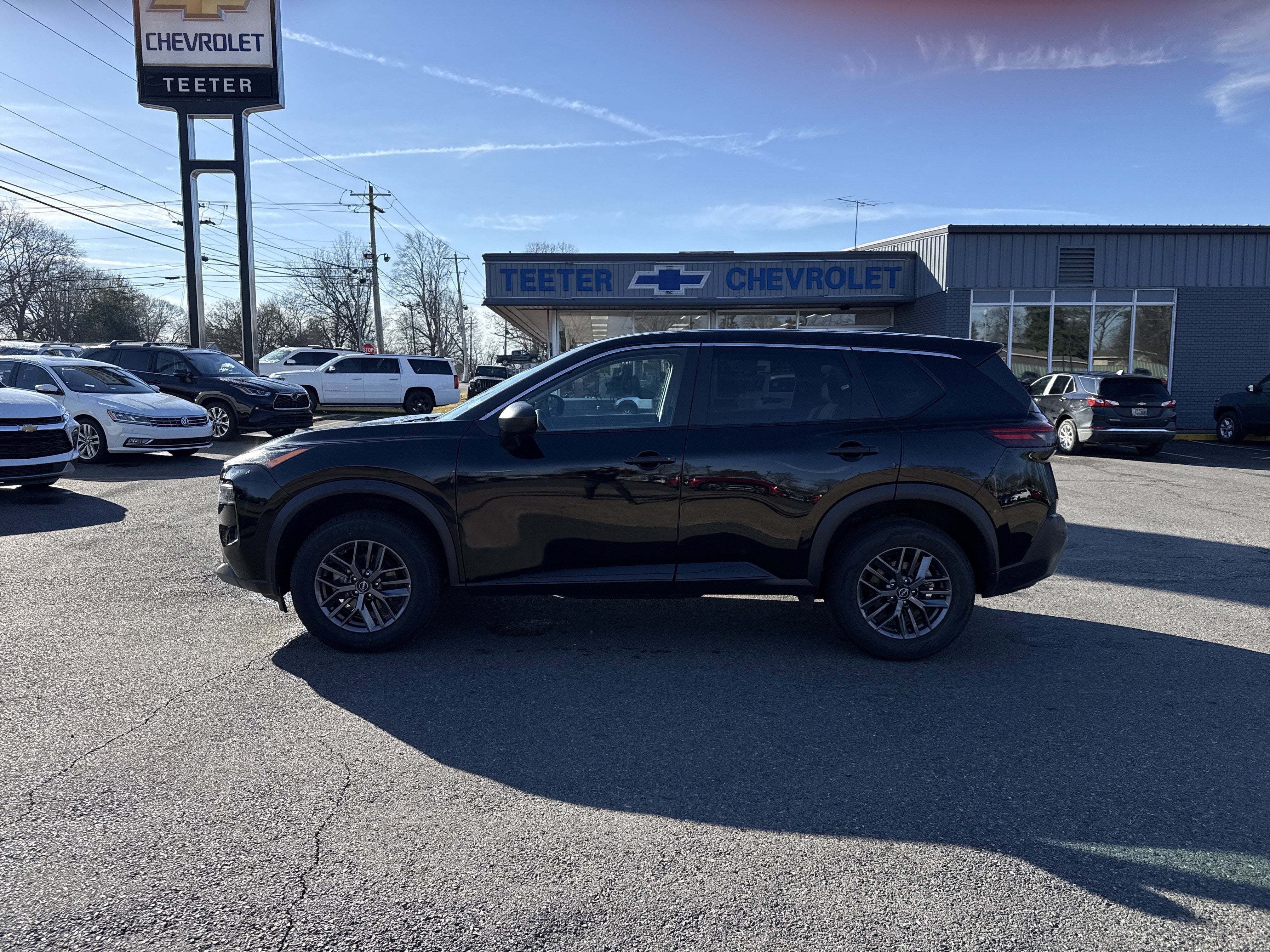 2023 Nissan Rogue Base