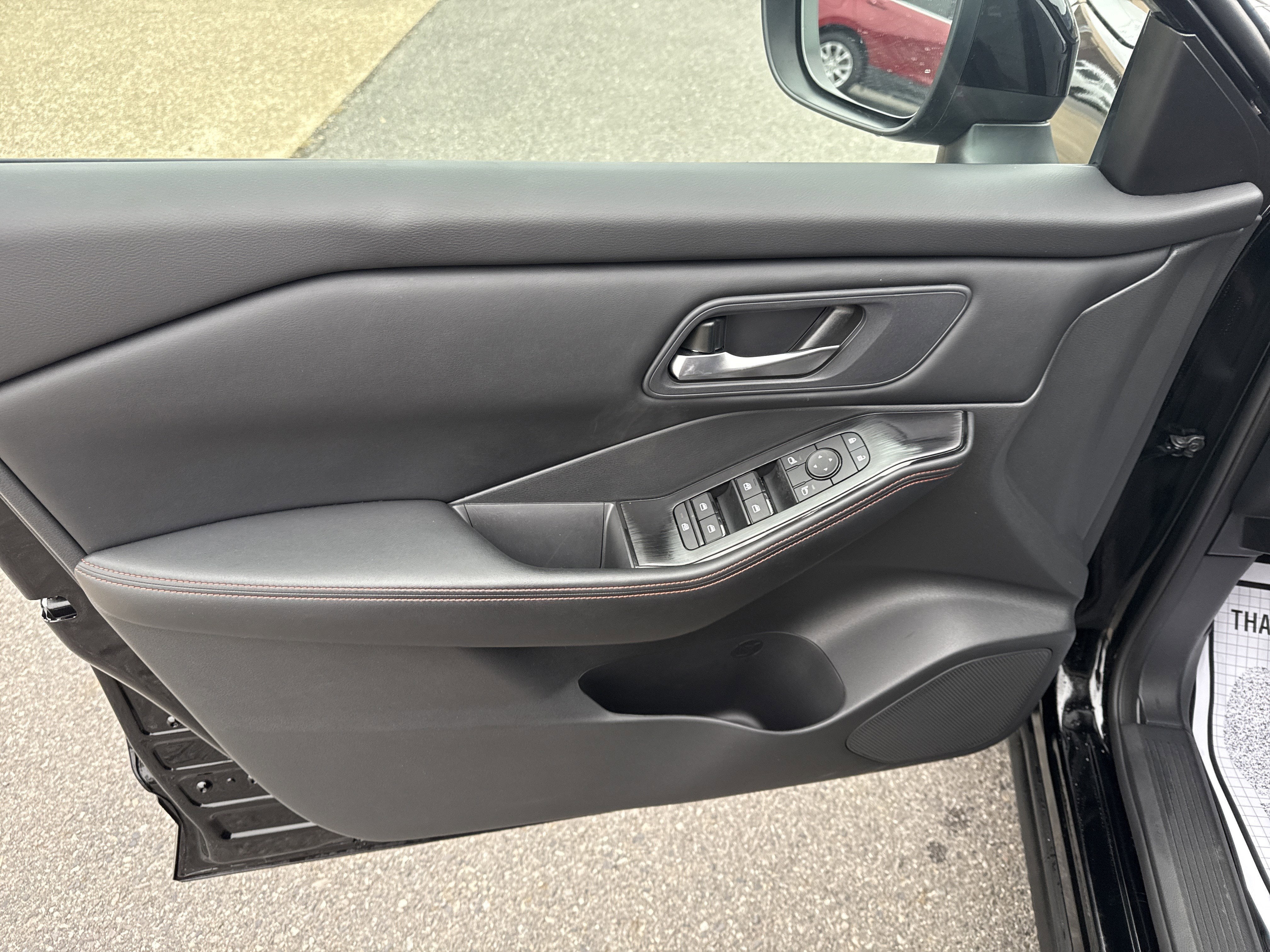 2025 Nissan Rogue Base