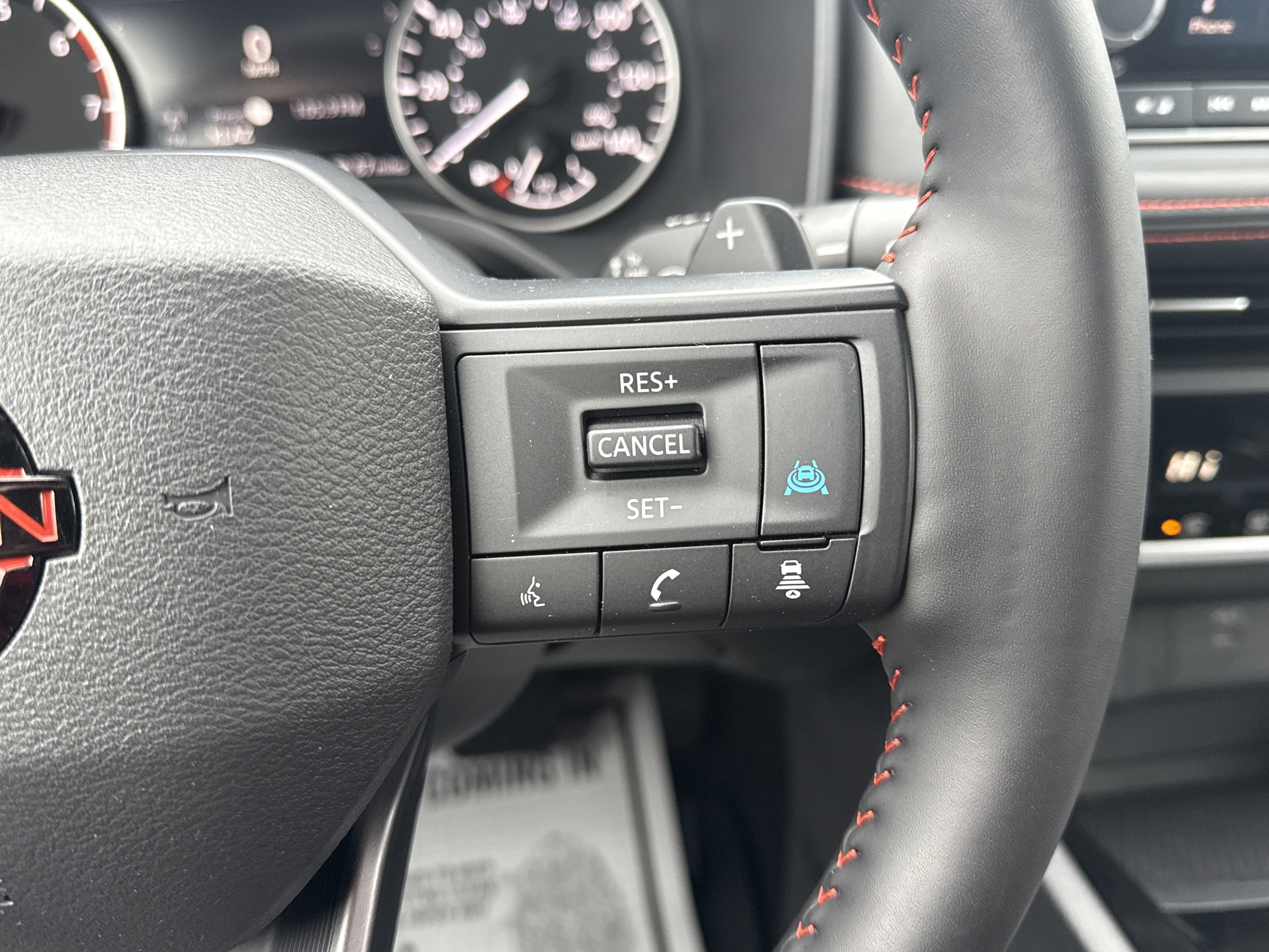 2025 Nissan Rogue Base