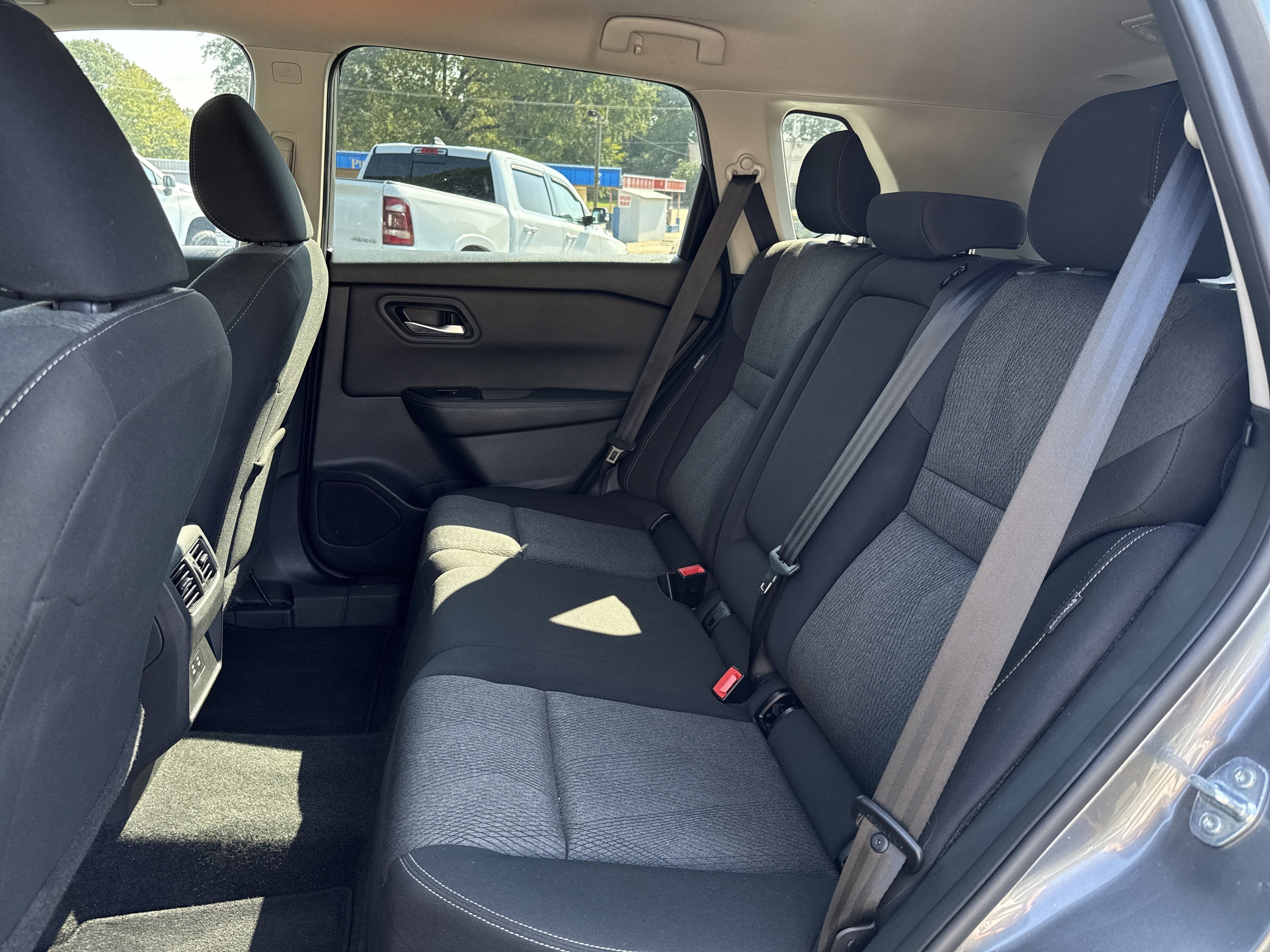 2024 Nissan Rogue Base