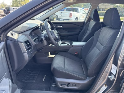 2024 Nissan Rogue Base