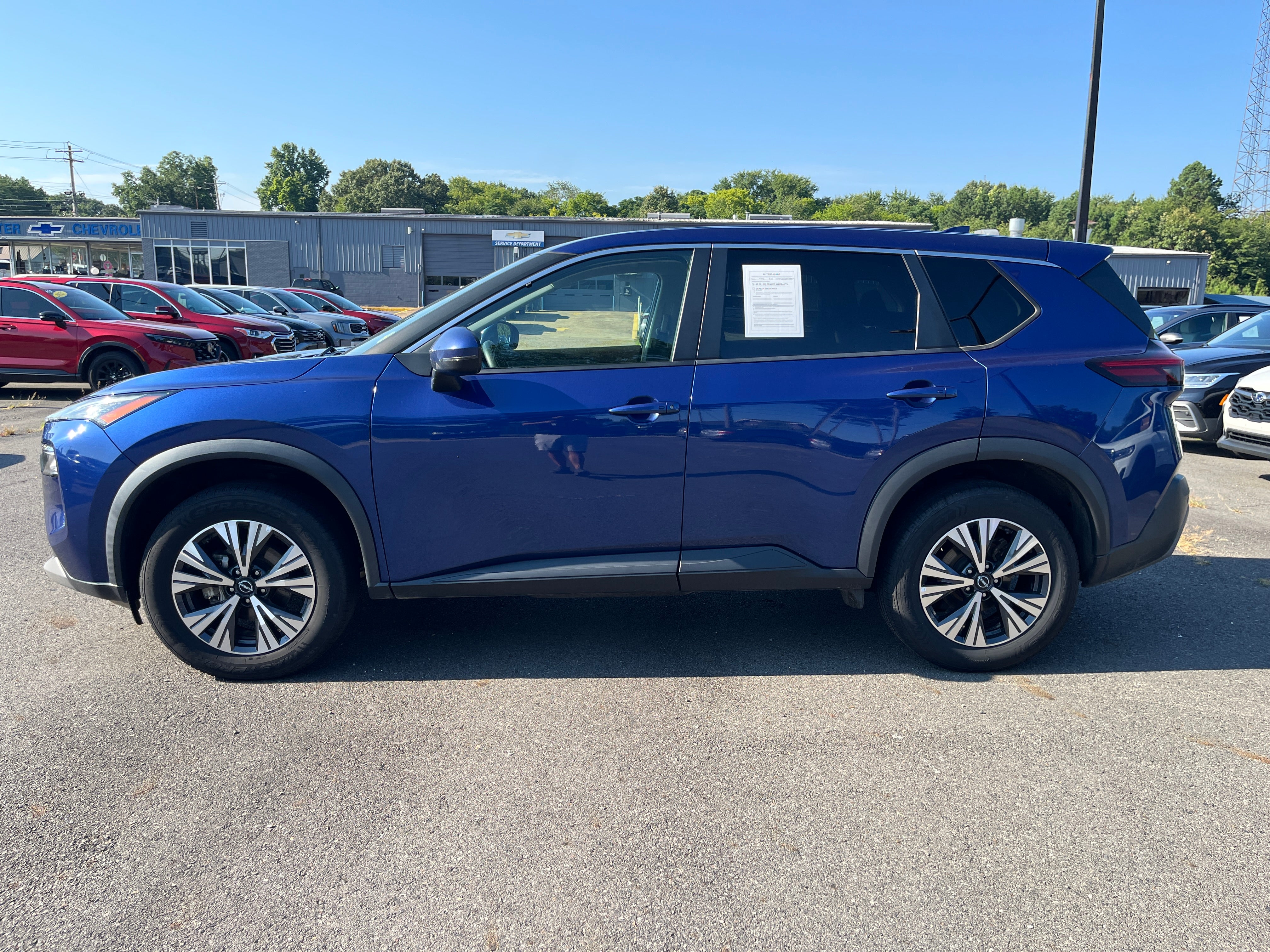 2022 Nissan Rogue SV
