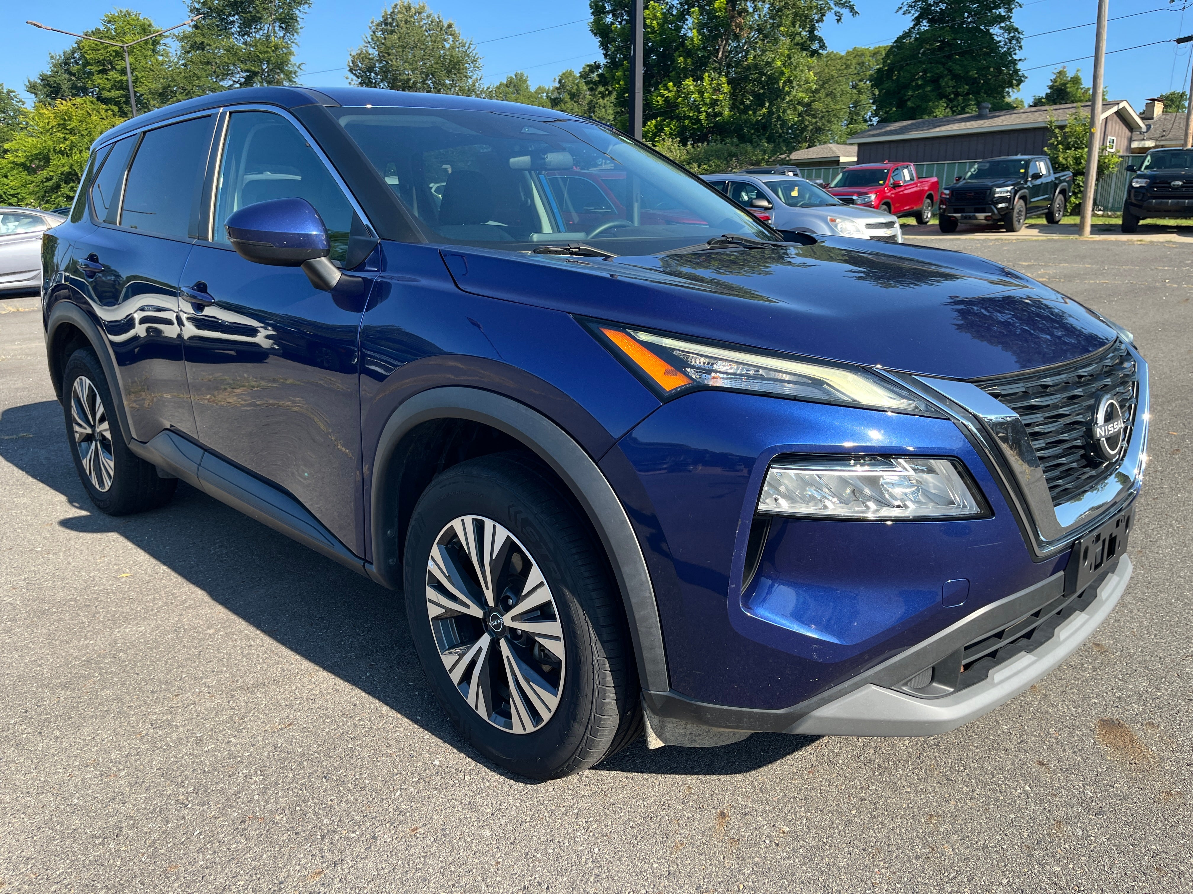 2022 Nissan Rogue SV