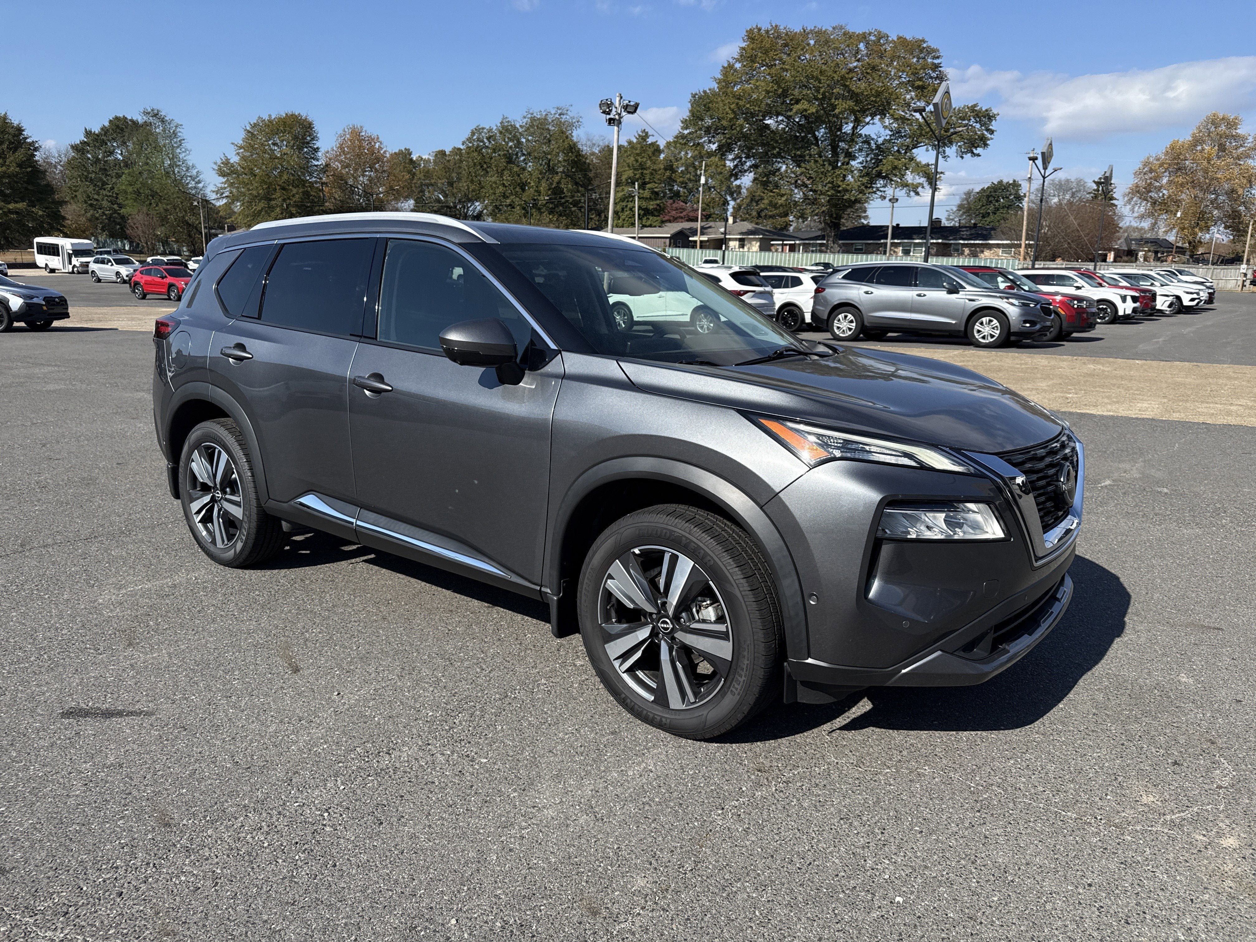 2023 Nissan Rogue SL