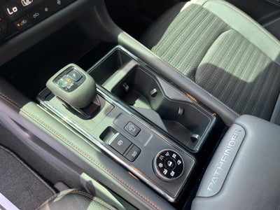 2025 Nissan Pathfinder Rock Creek