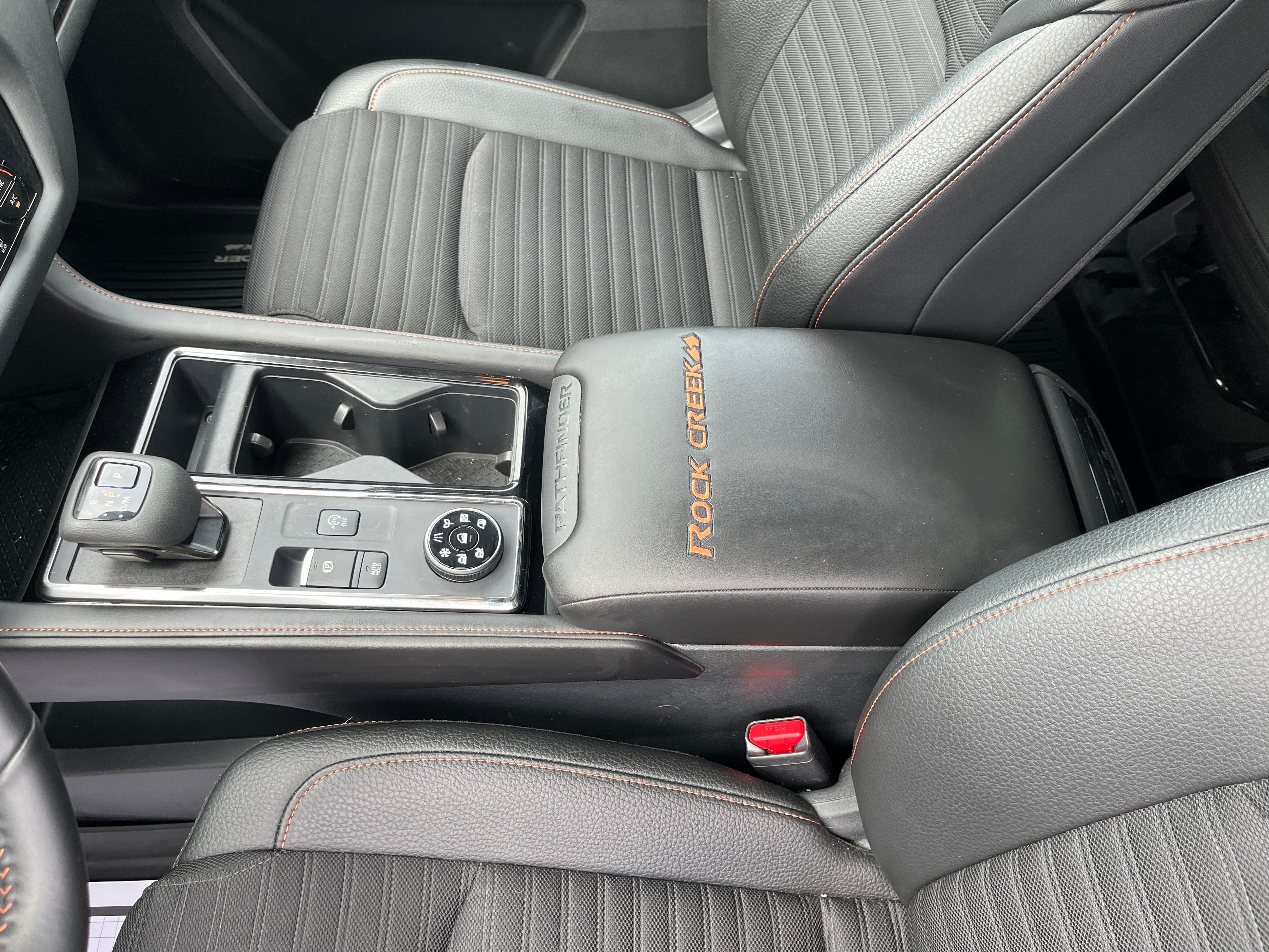 2025 Nissan Pathfinder Rock Creek