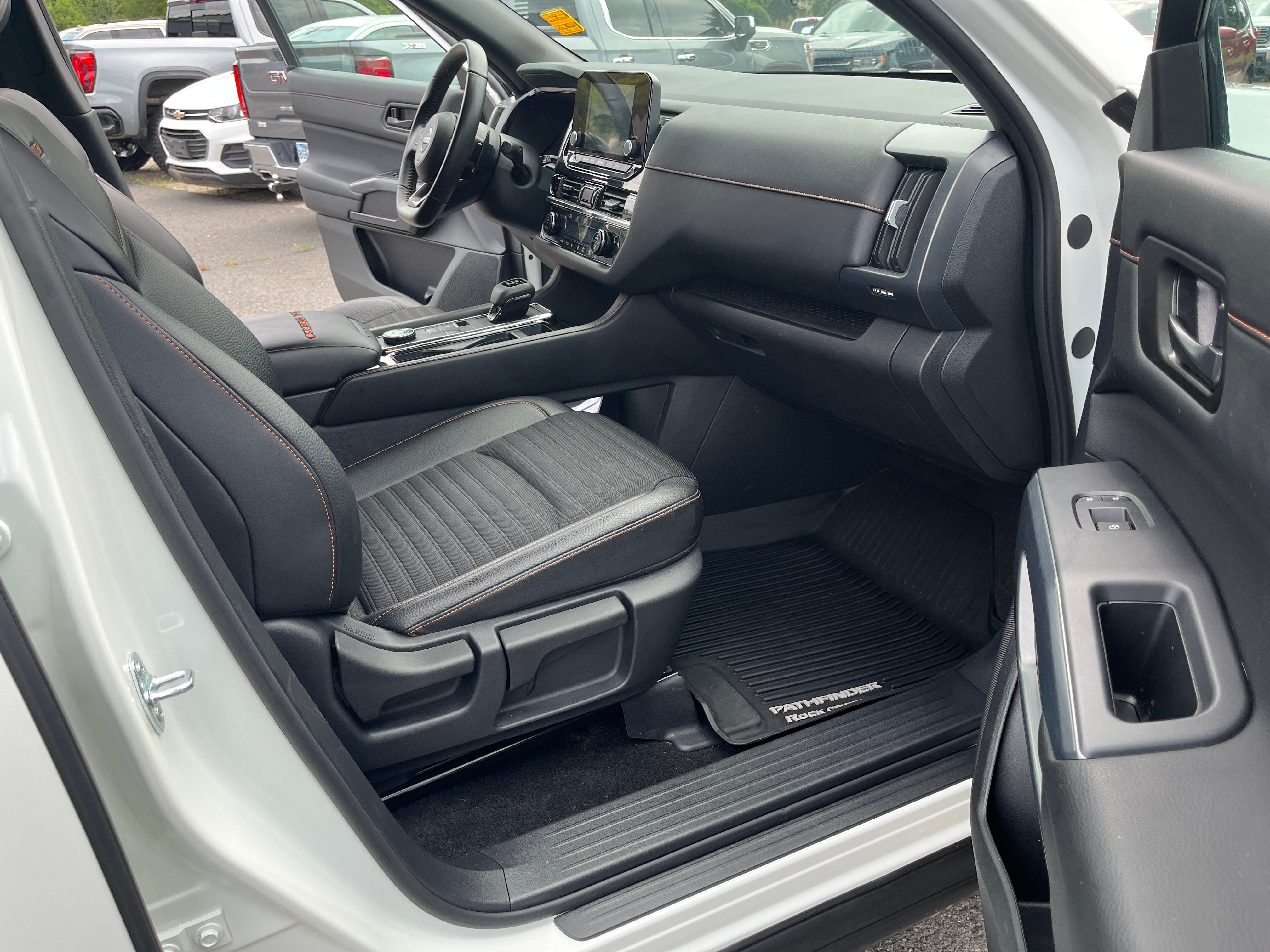 2025 Nissan Pathfinder Rock Creek