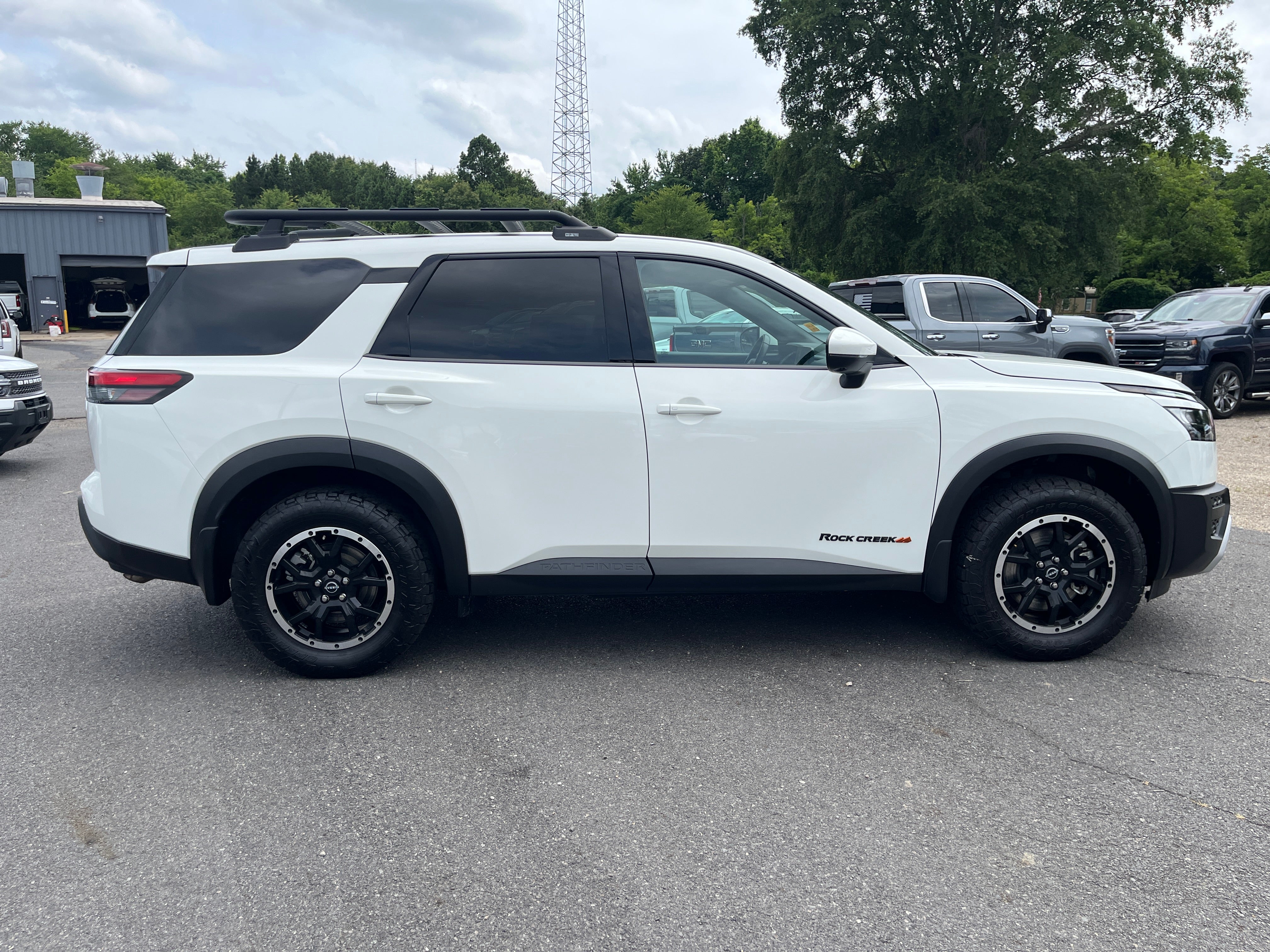 2025 Nissan Pathfinder Rock Creek