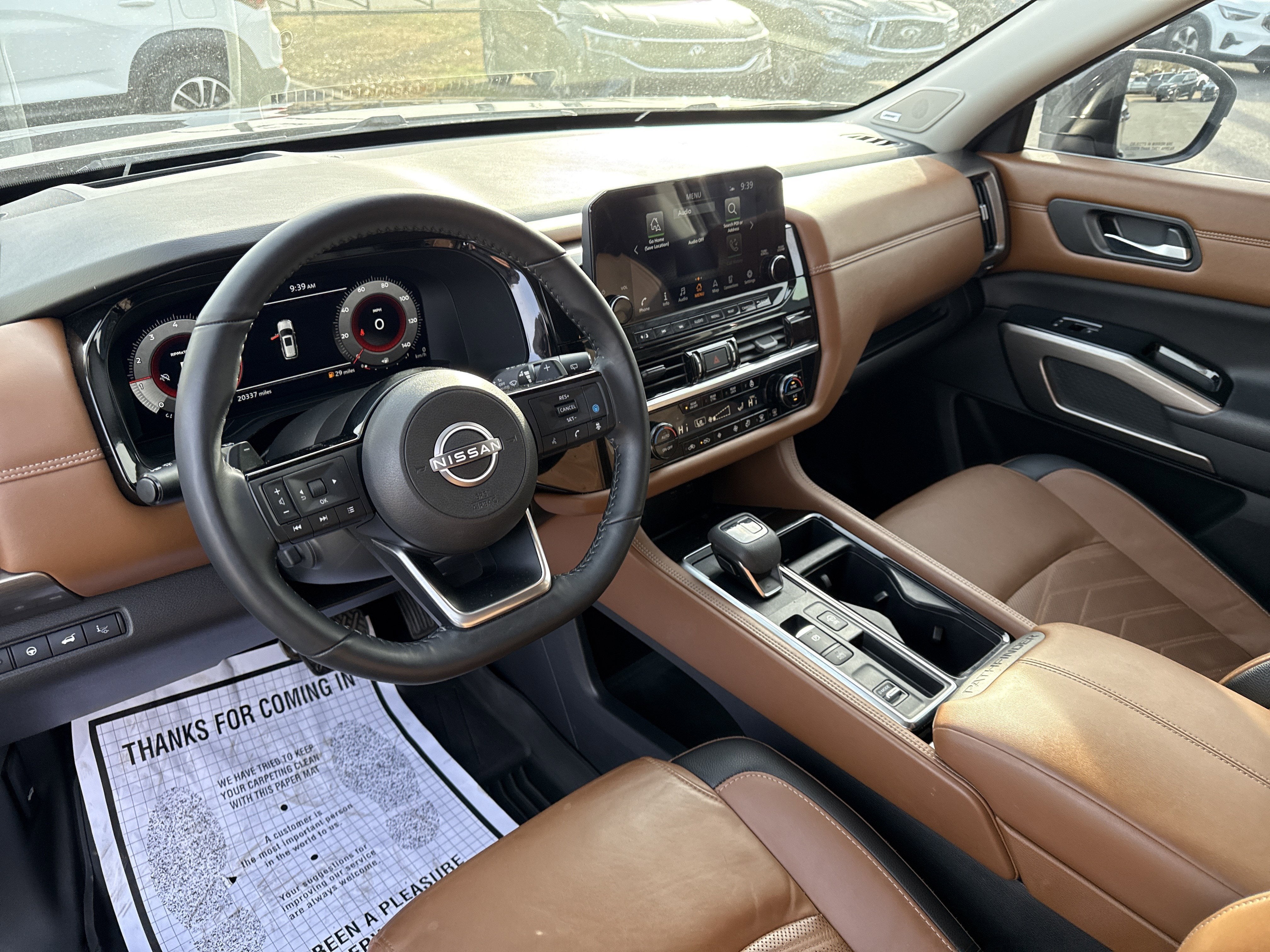 2023 Nissan Pathfinder Base