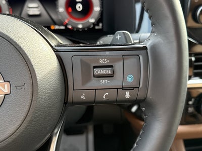 2023 Nissan Pathfinder Base