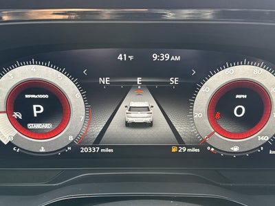 2023 Nissan Pathfinder Base