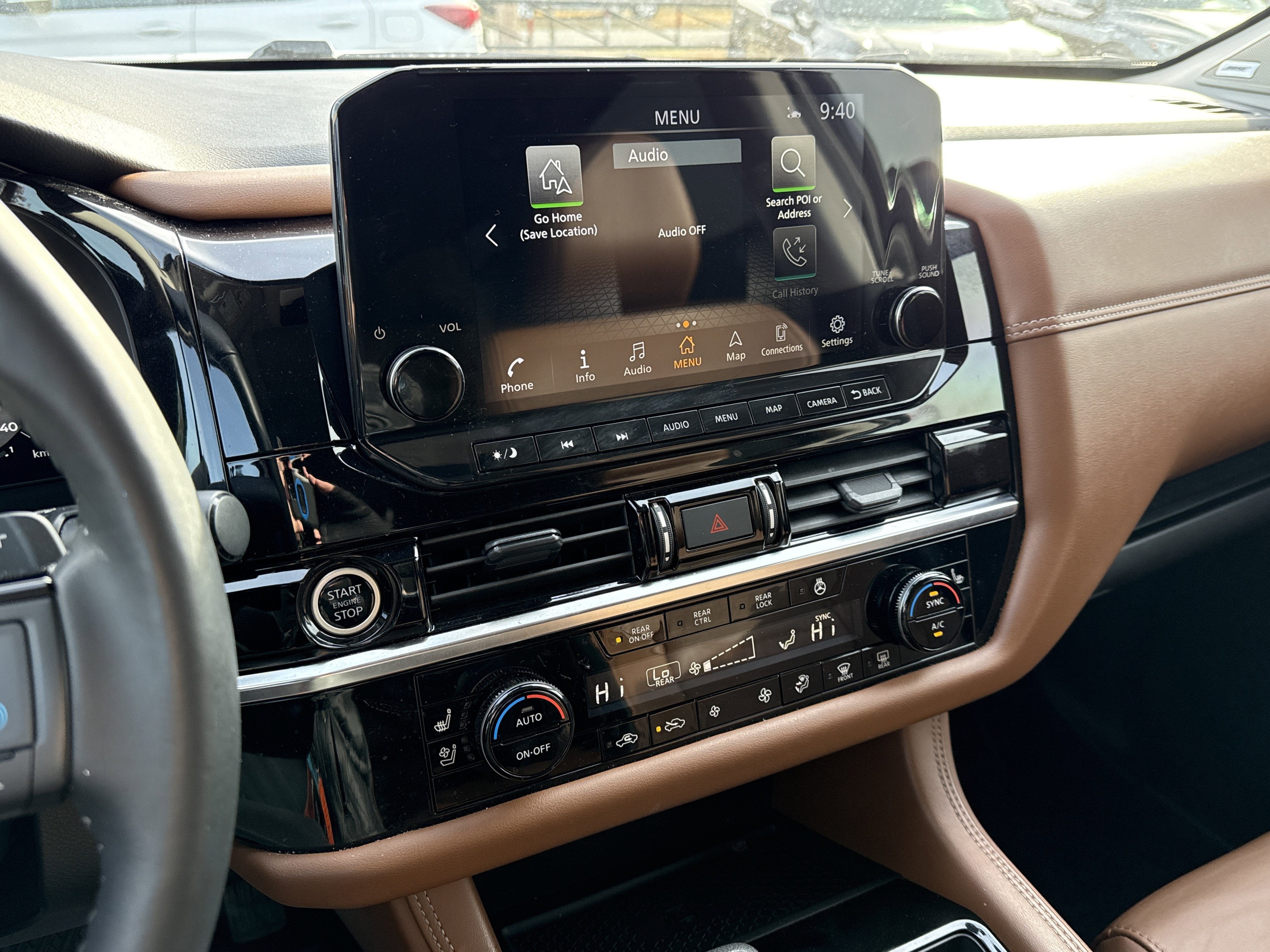 2023 Nissan Pathfinder Base