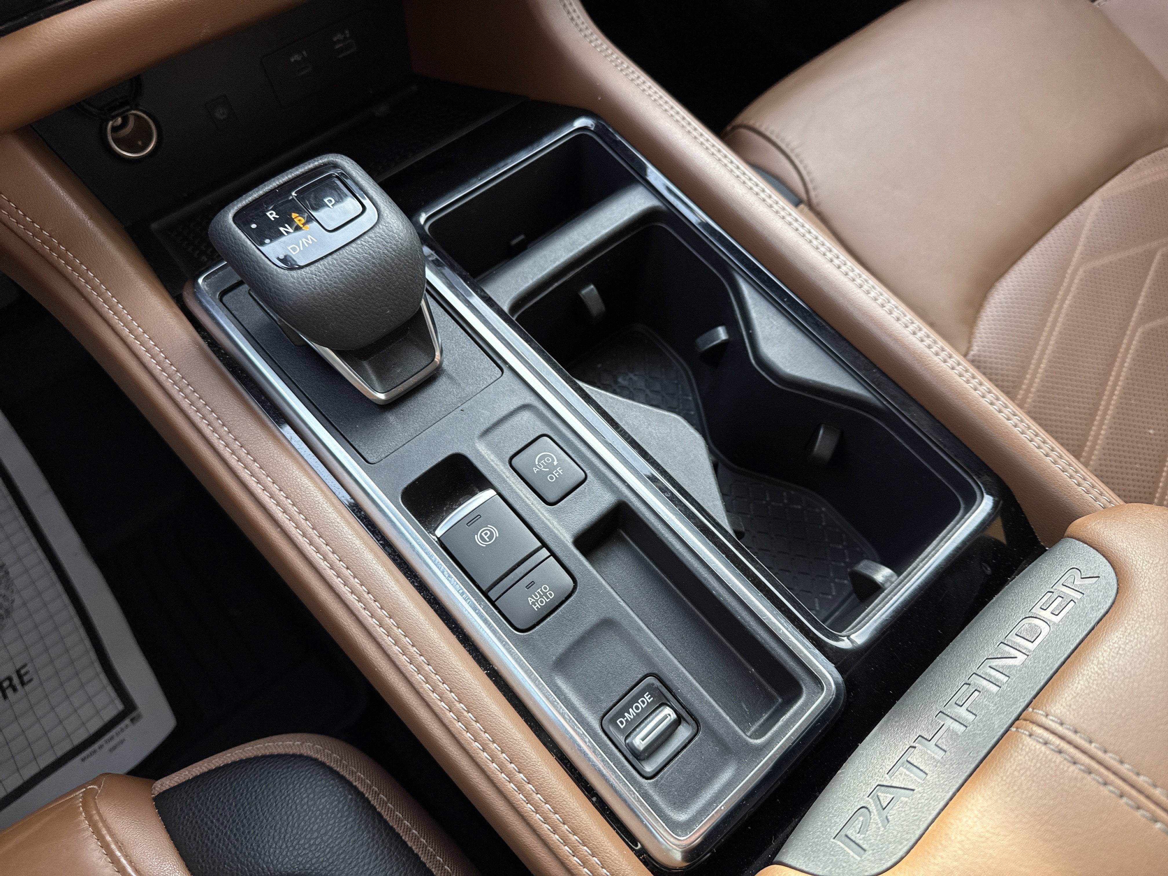 2023 Nissan Pathfinder Base