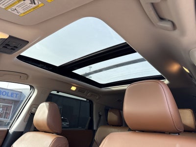 2023 Nissan Pathfinder Base