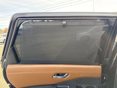 2023 Nissan Pathfinder Base