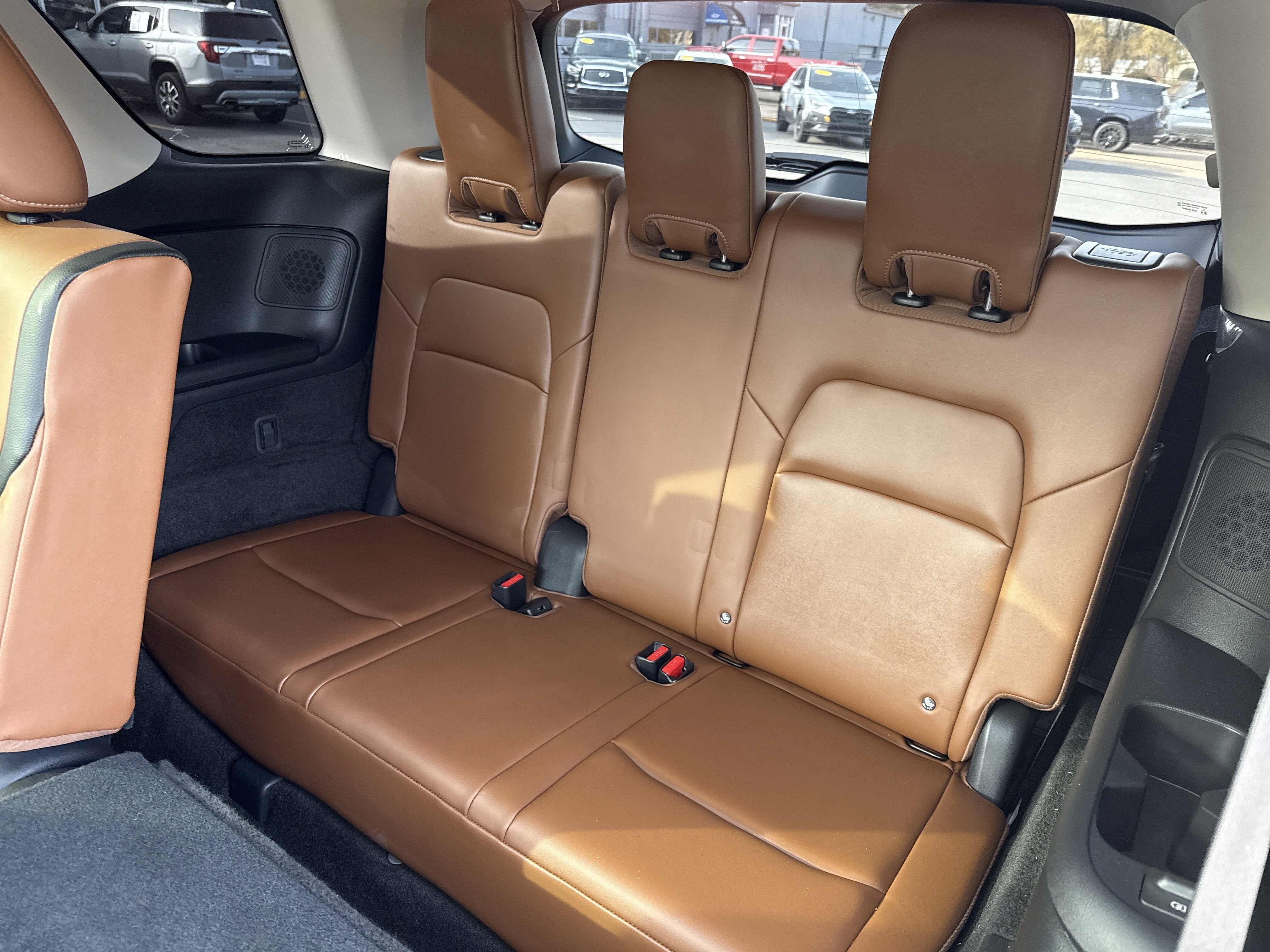 2023 Nissan Pathfinder Base