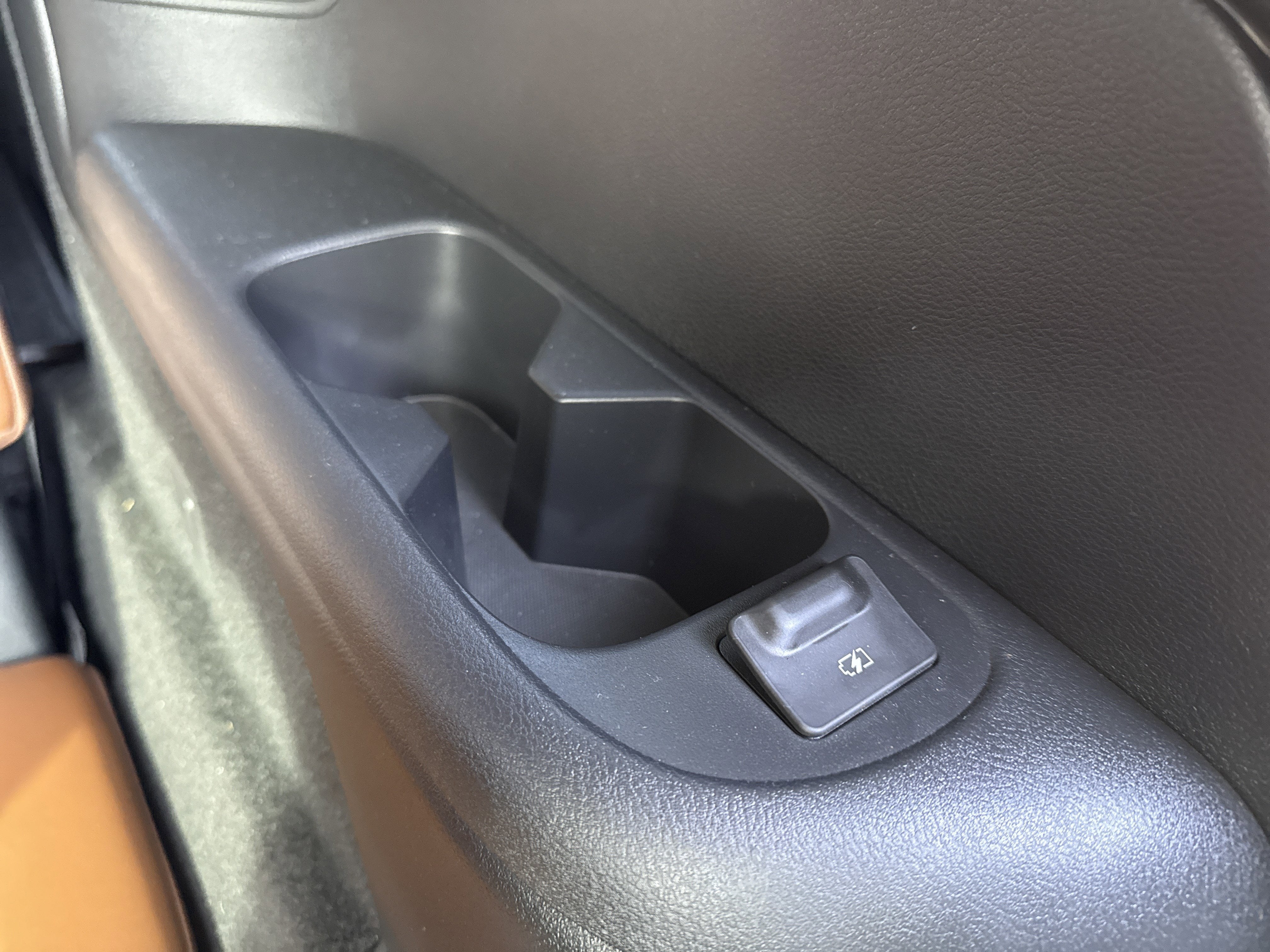 2023 Nissan Pathfinder Base