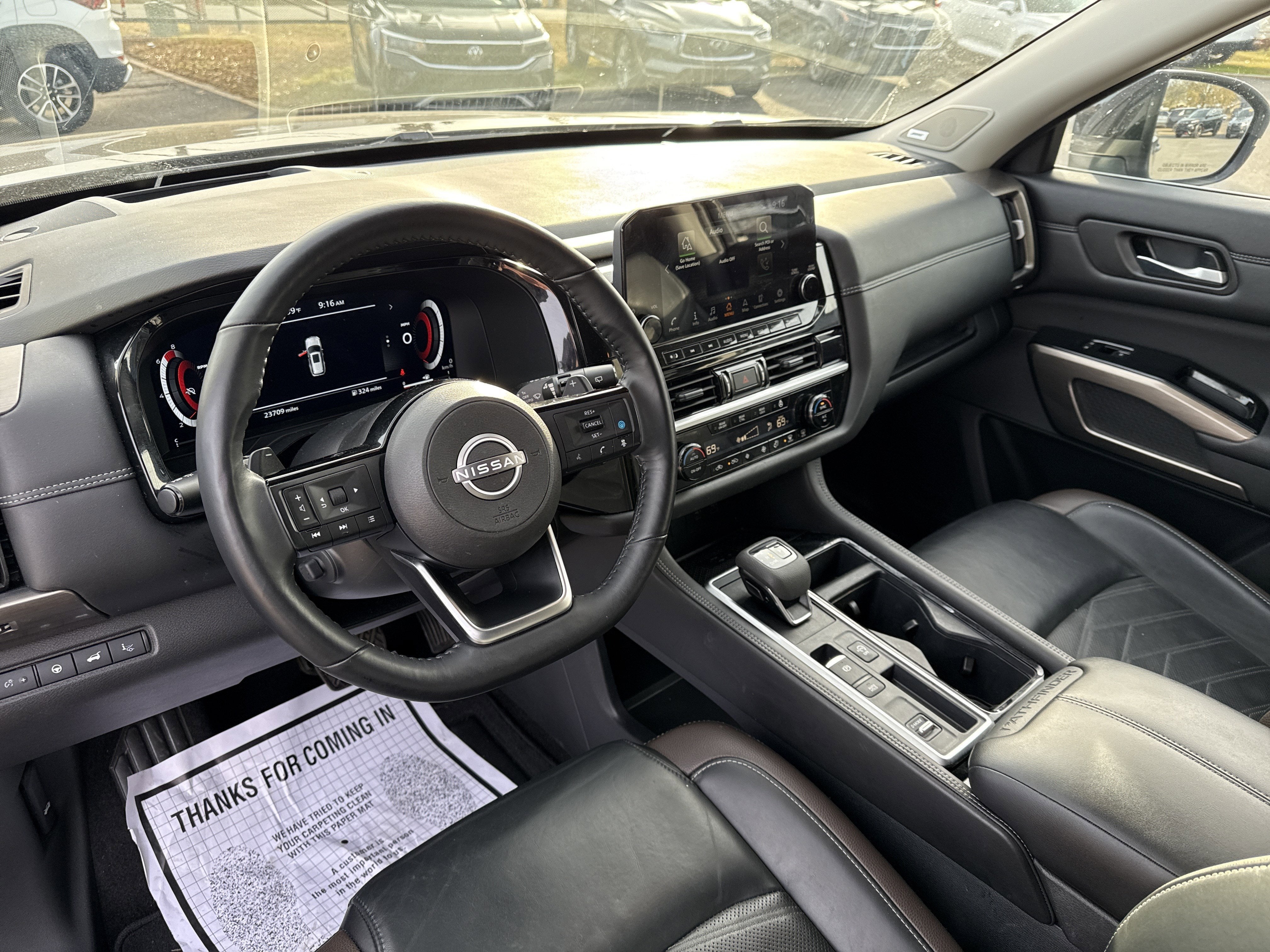 2024 Nissan Pathfinder Base