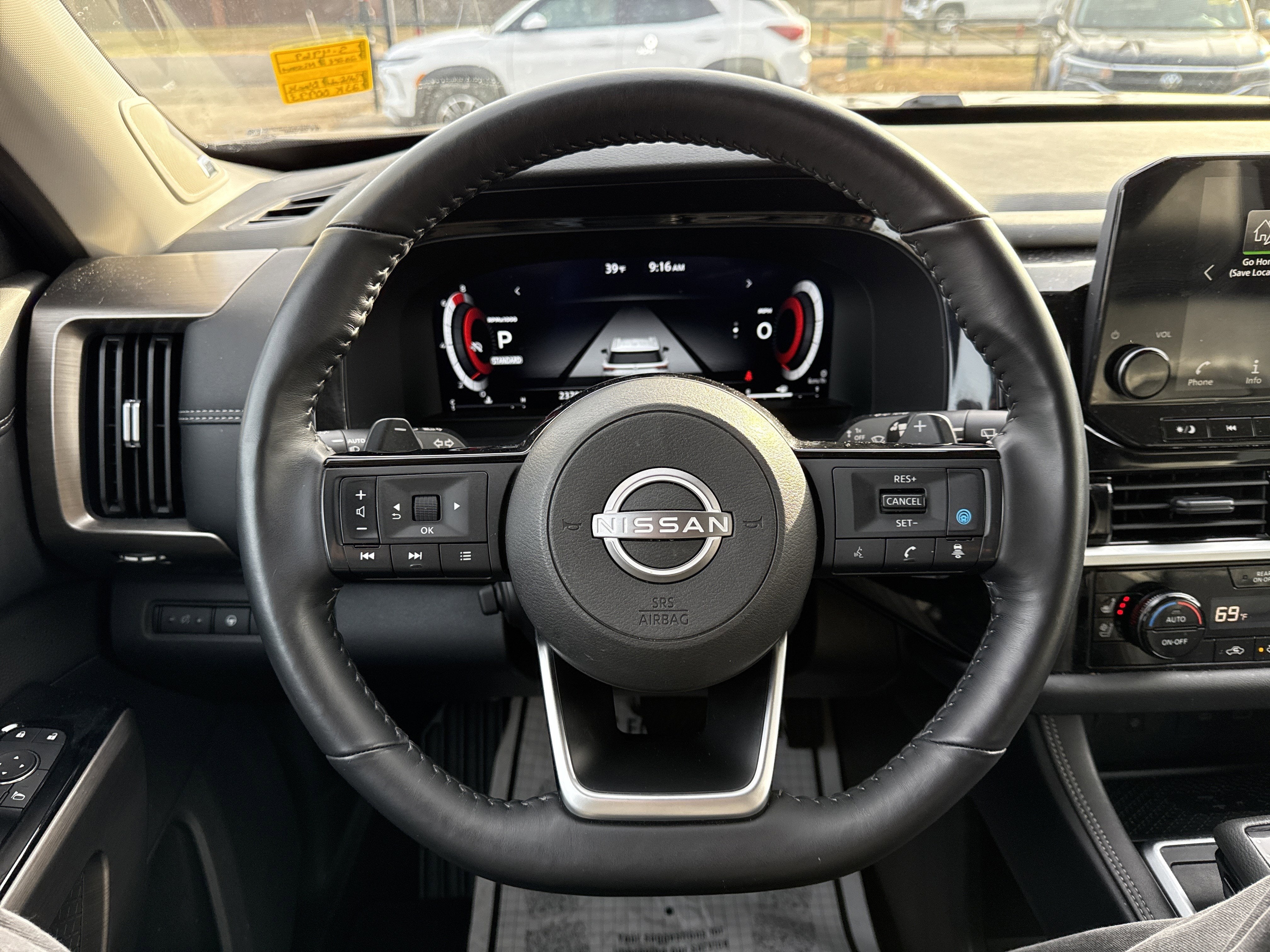 2024 Nissan Pathfinder Base