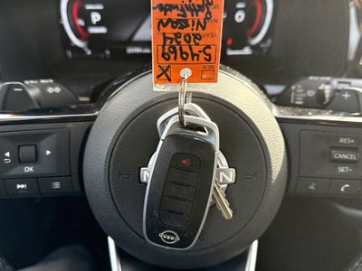 2024 Nissan Pathfinder Base