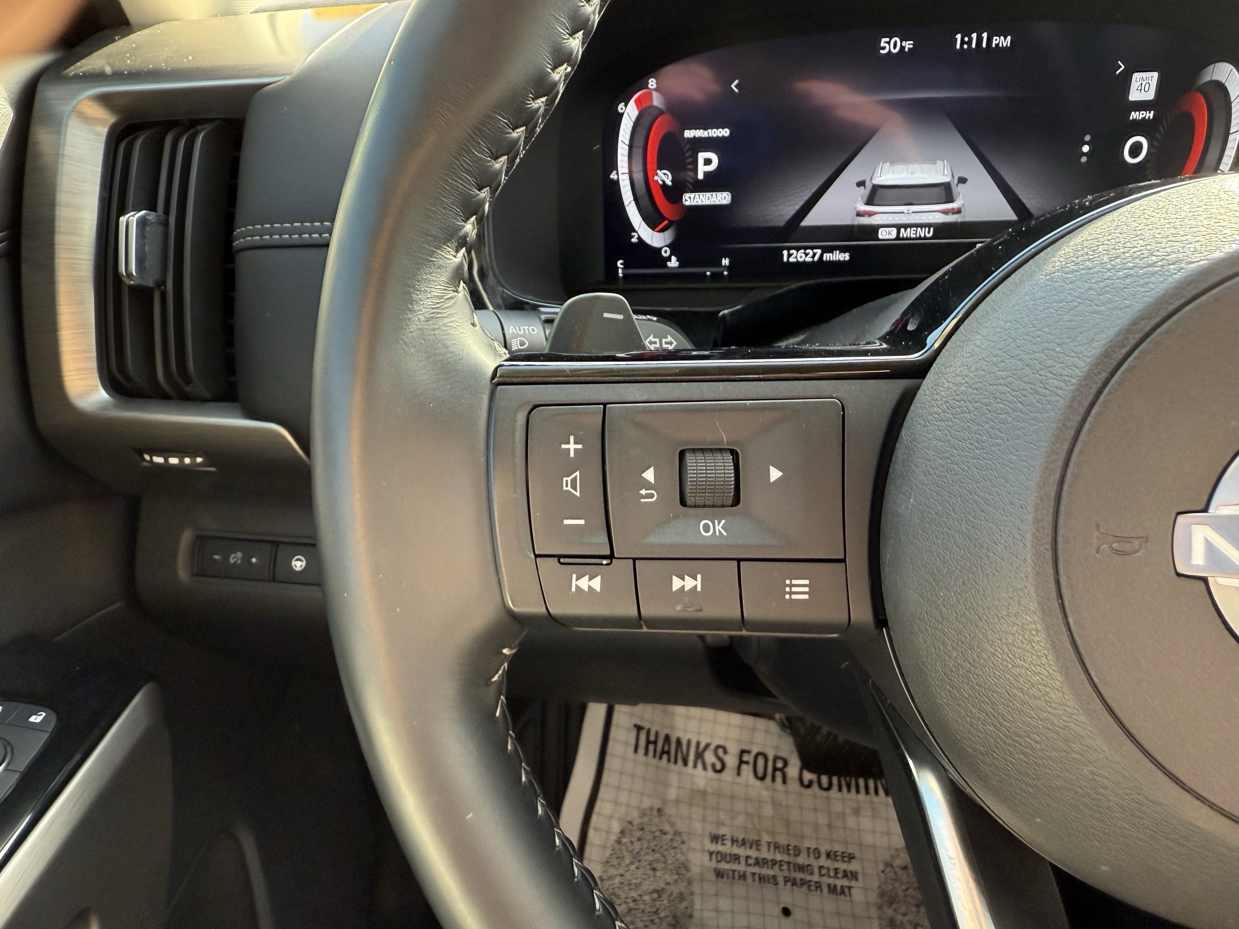 2025 Nissan Pathfinder Base