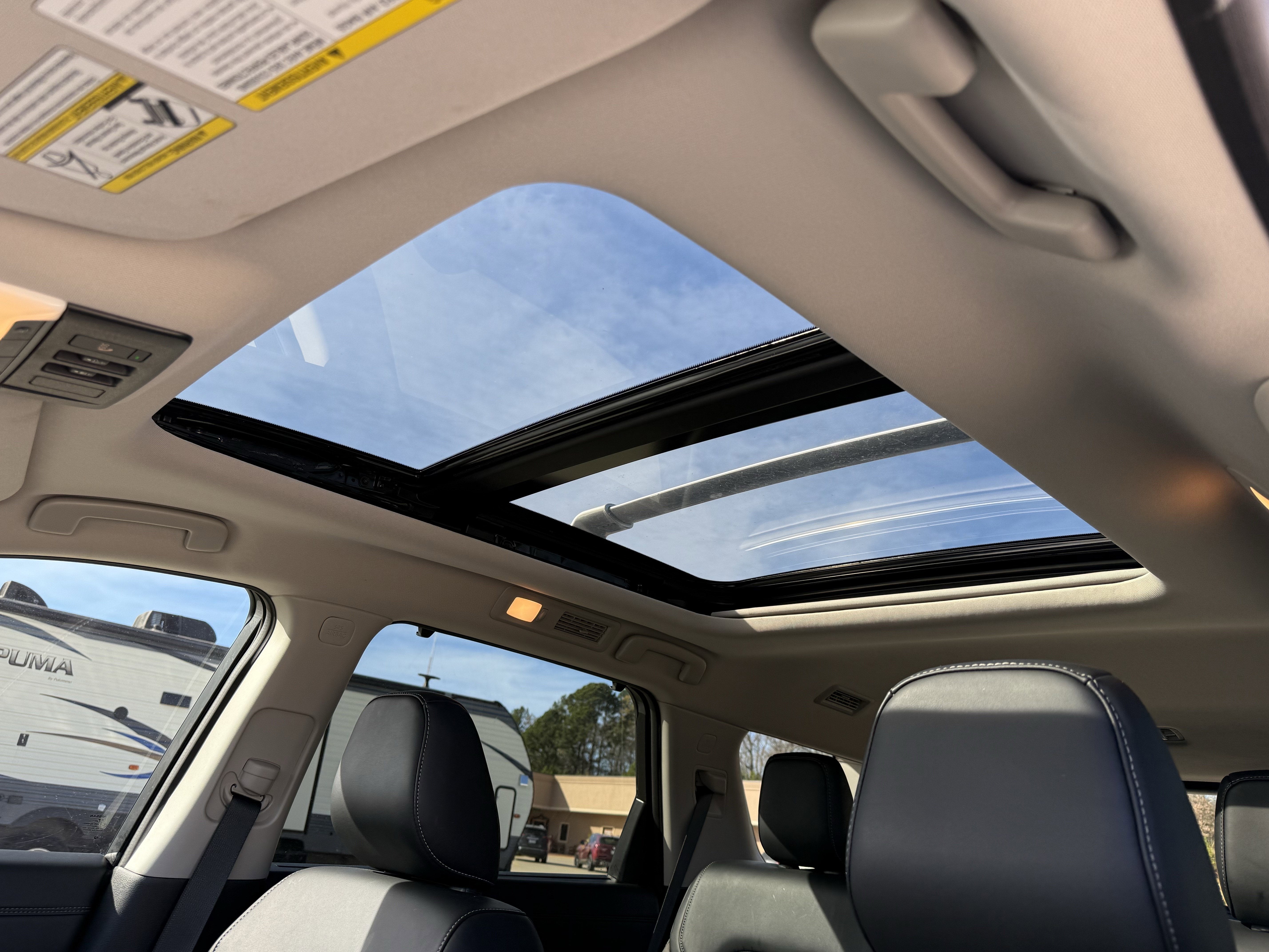 2025 Nissan Pathfinder Base