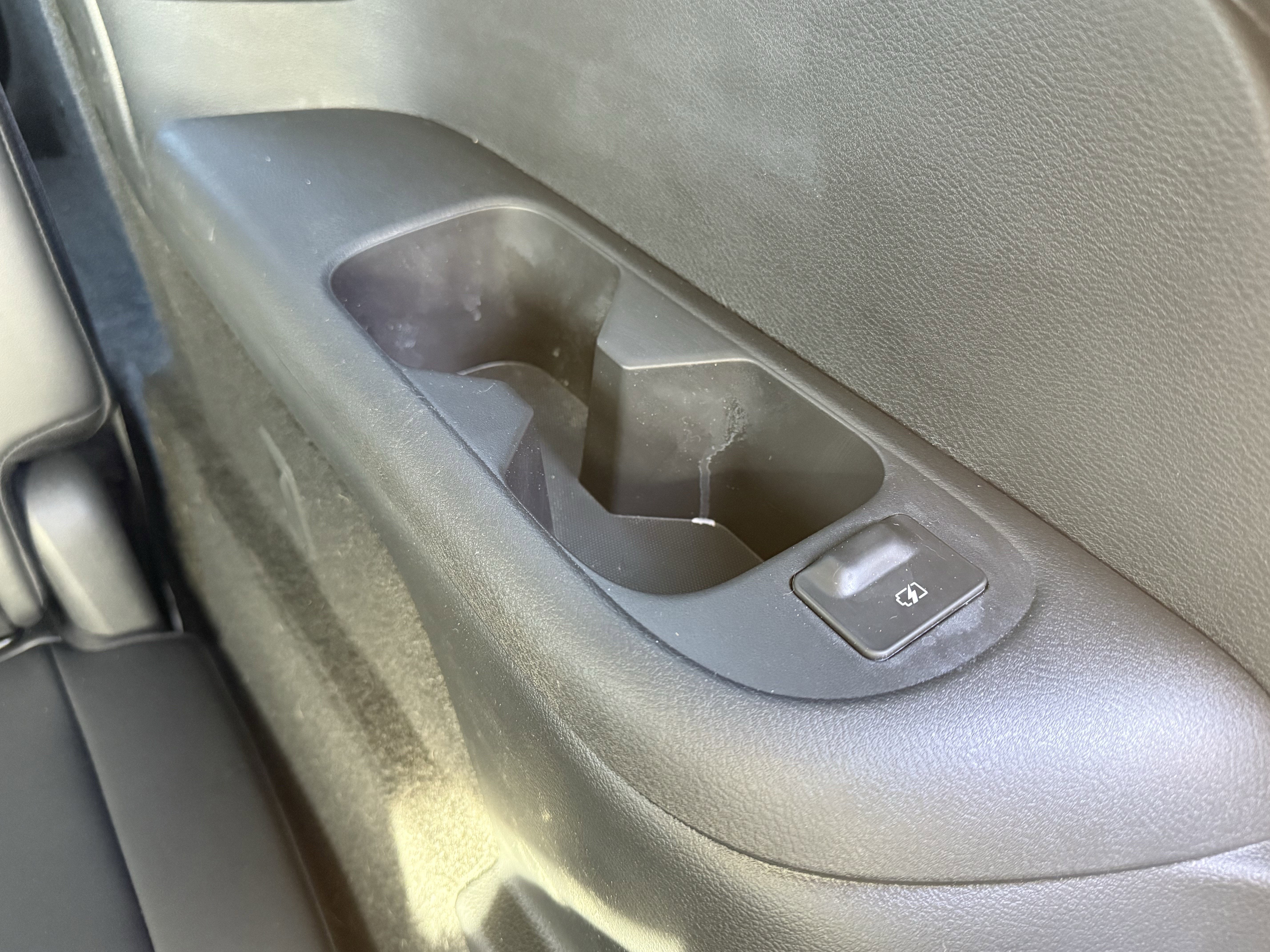 2025 Nissan Pathfinder Base