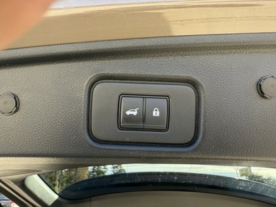 2025 Nissan Pathfinder Base