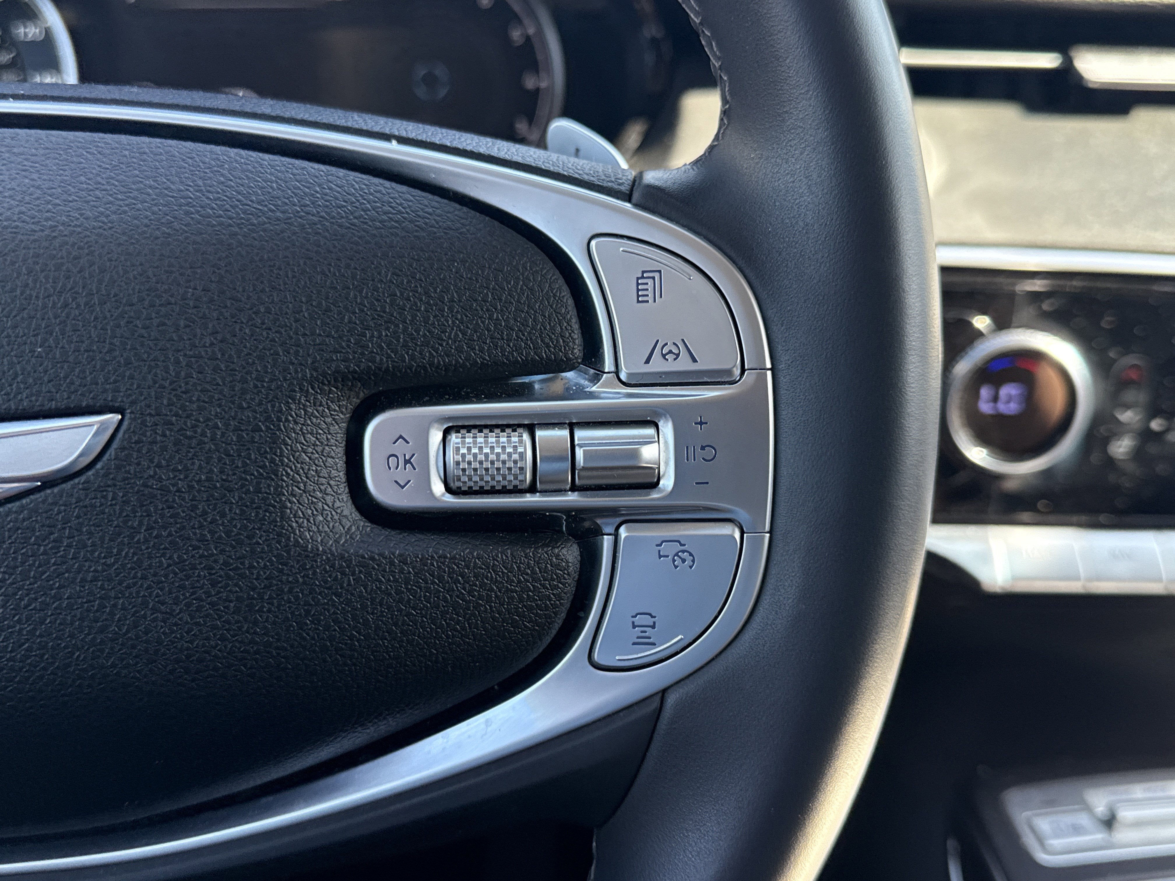 2025 Genesis GV70 2.5T