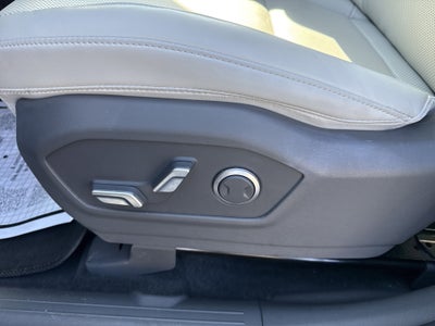 2025 Hyundai Santa Fe Base