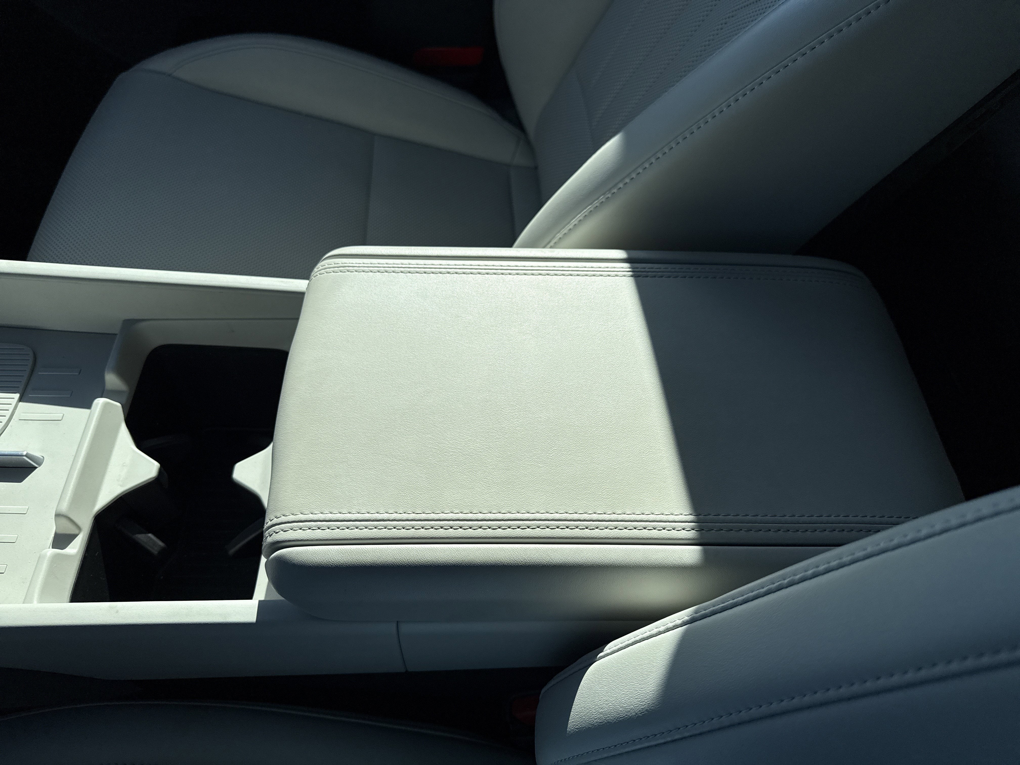 2025 Hyundai Santa Fe Base