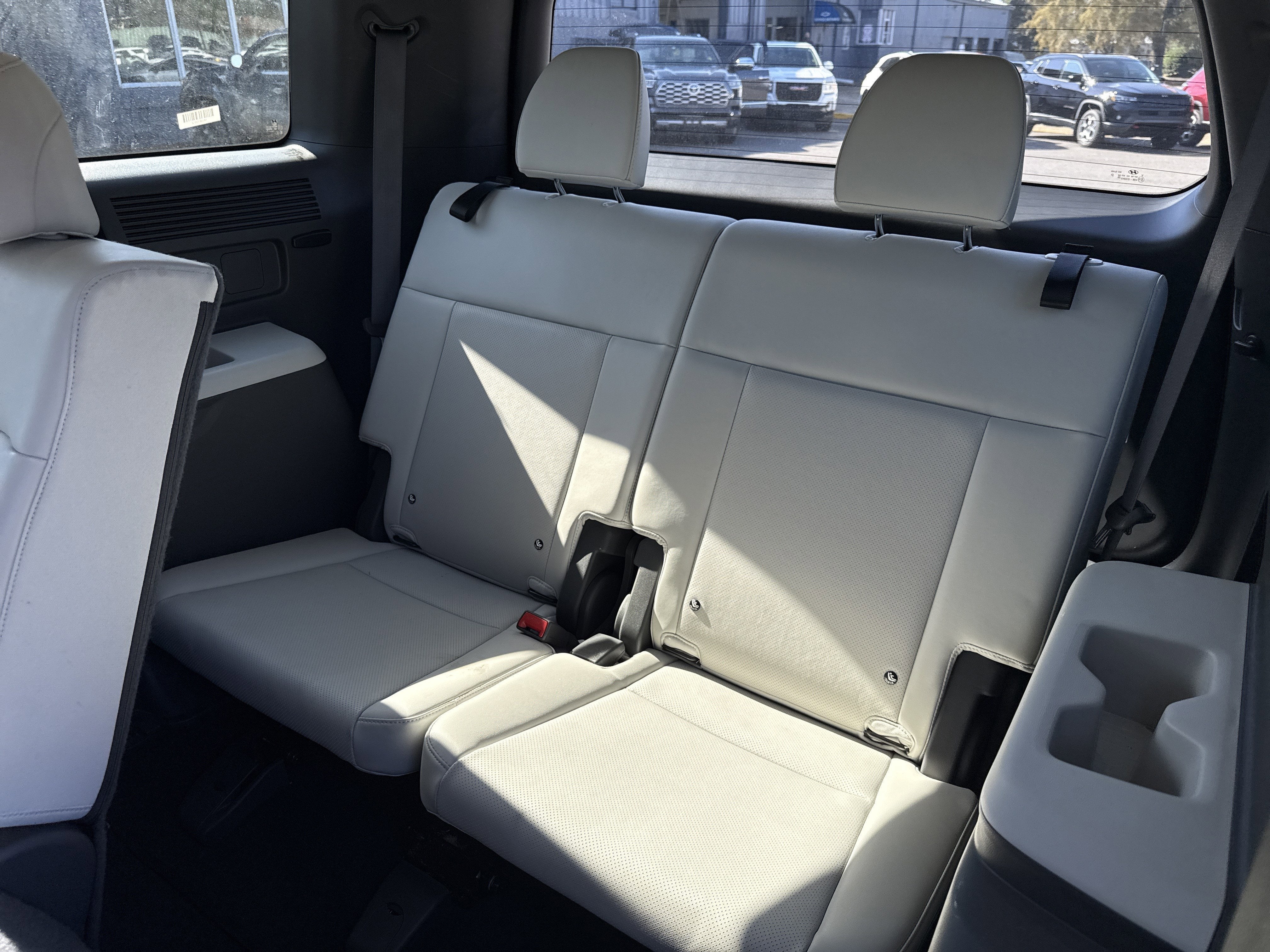 2025 Hyundai Santa Fe Base