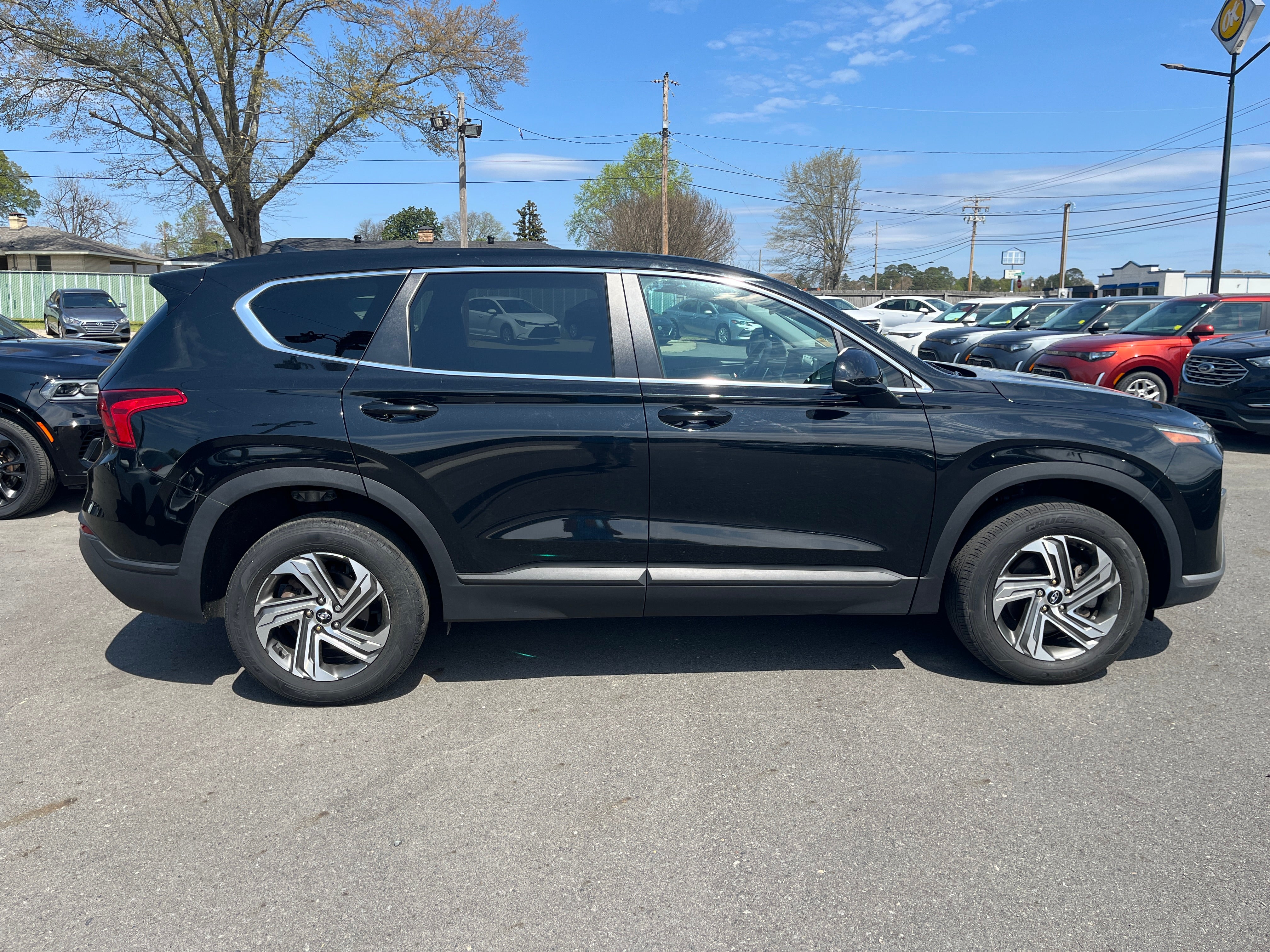 2023 Hyundai Santa Fe SE