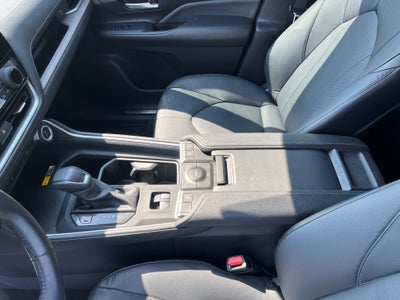 2024 Toyota Grand Highlander Hybrid XLE