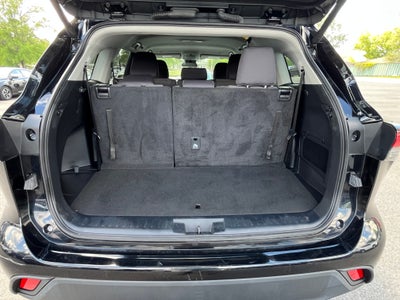 2024 Toyota Highlander LE