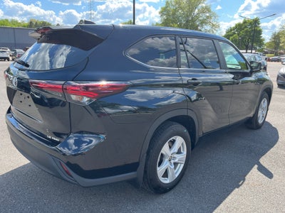 2024 Toyota Highlander LE