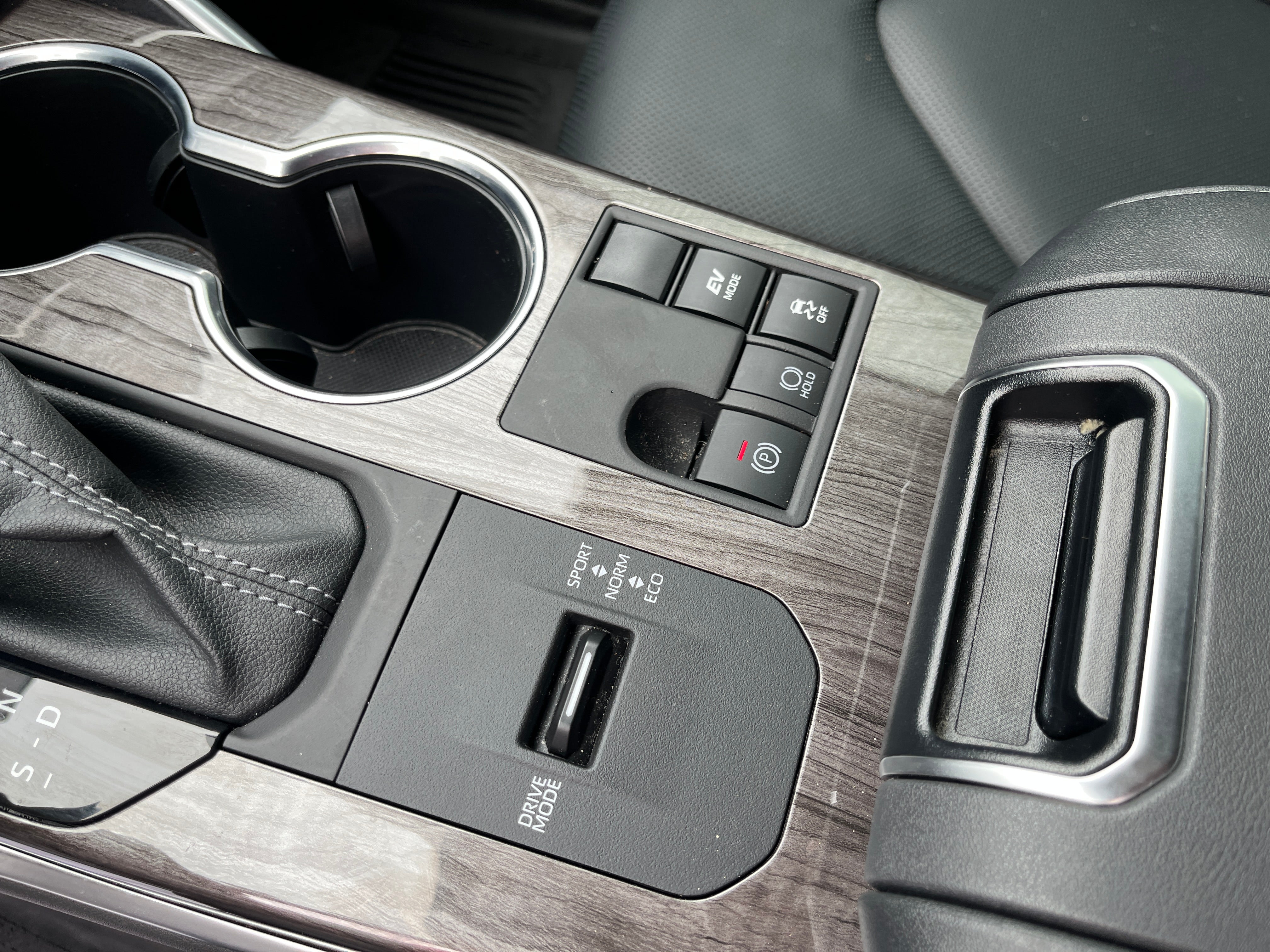 2024 Toyota Highlander Hybrid Limited