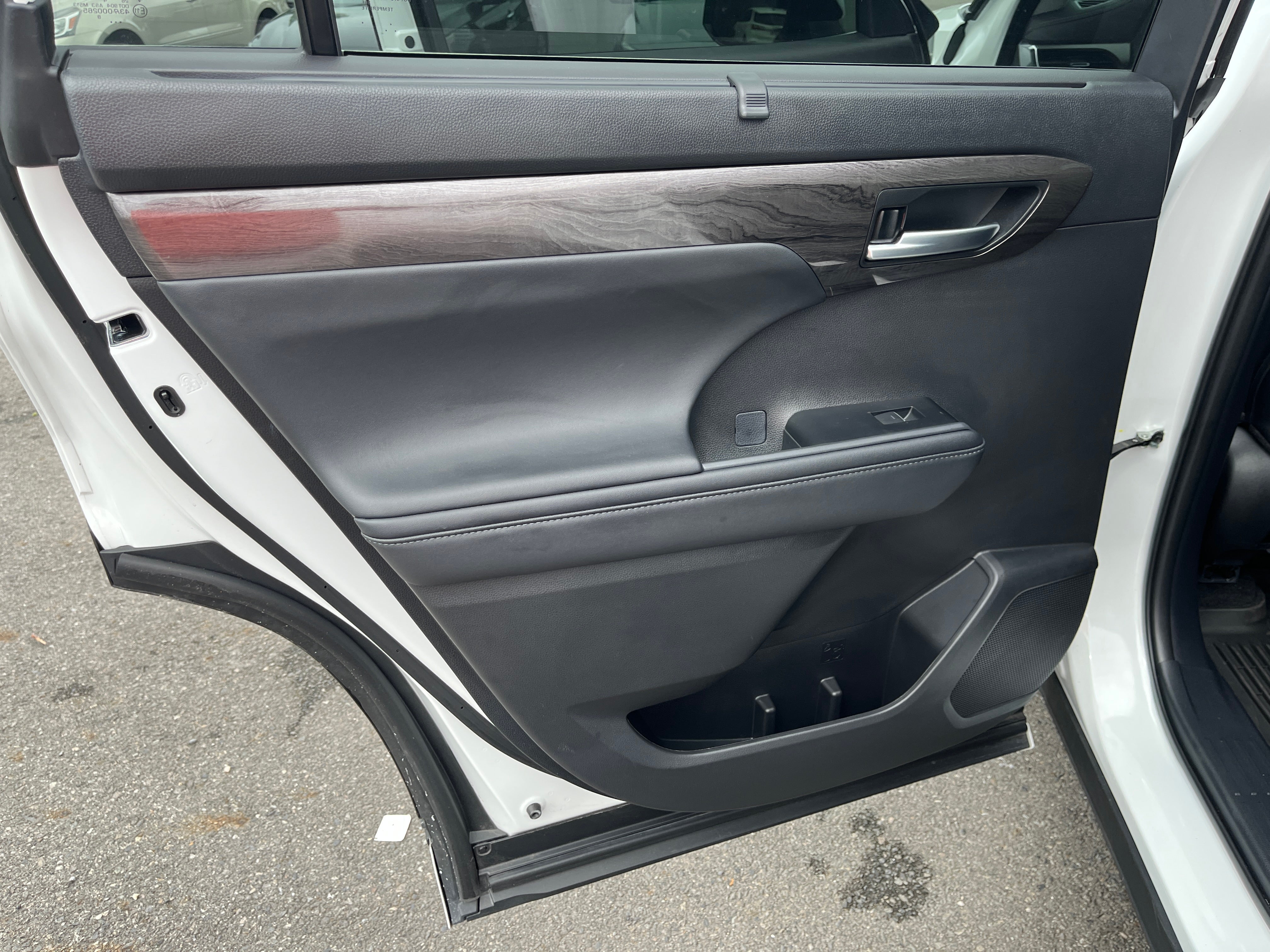 2024 Toyota Highlander Hybrid Limited