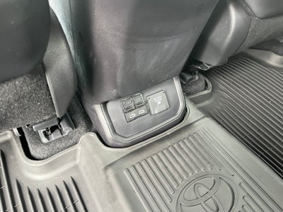2024 Toyota Highlander Hybrid Limited