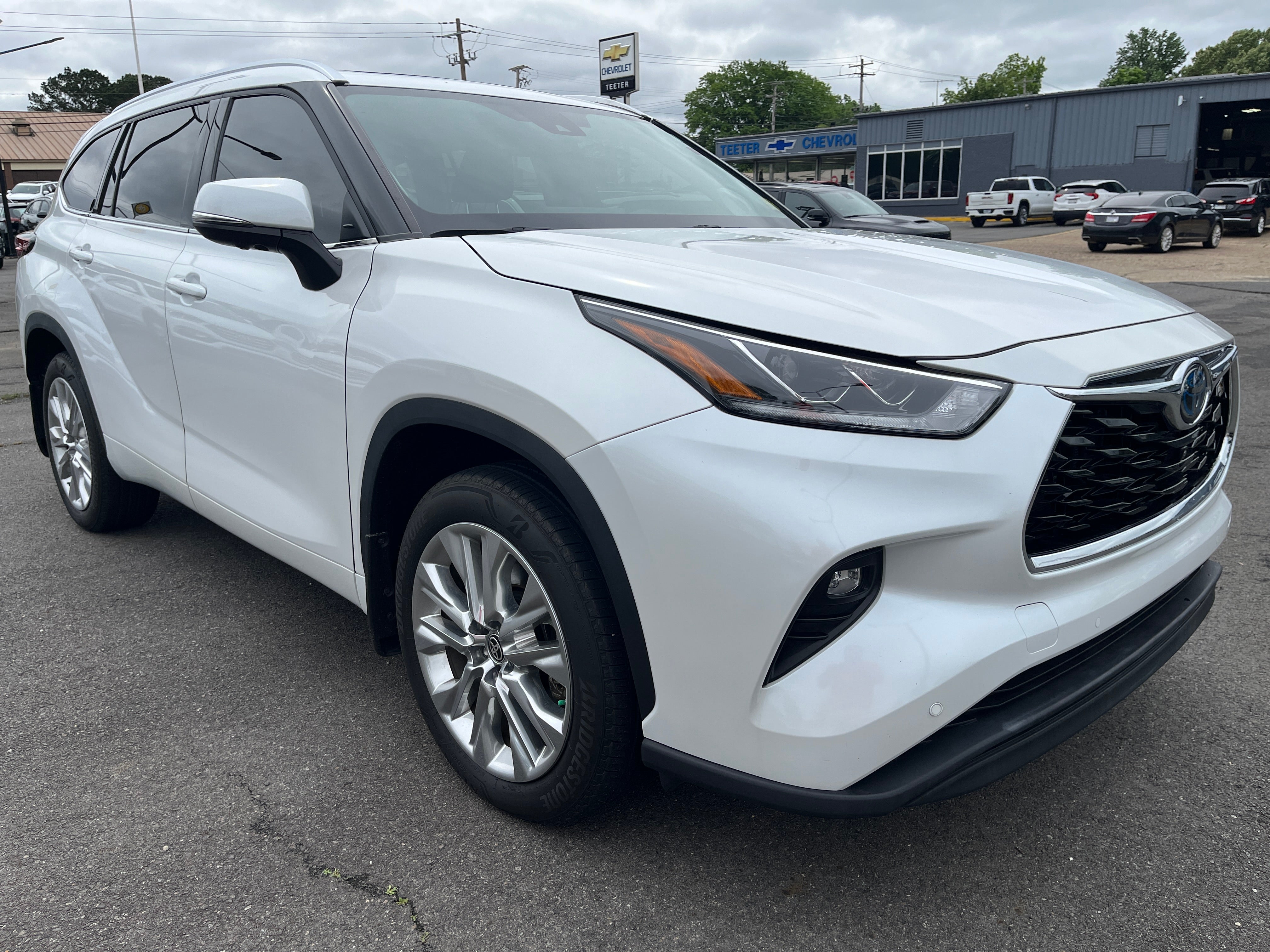 2024 Toyota Highlander Hybrid Limited