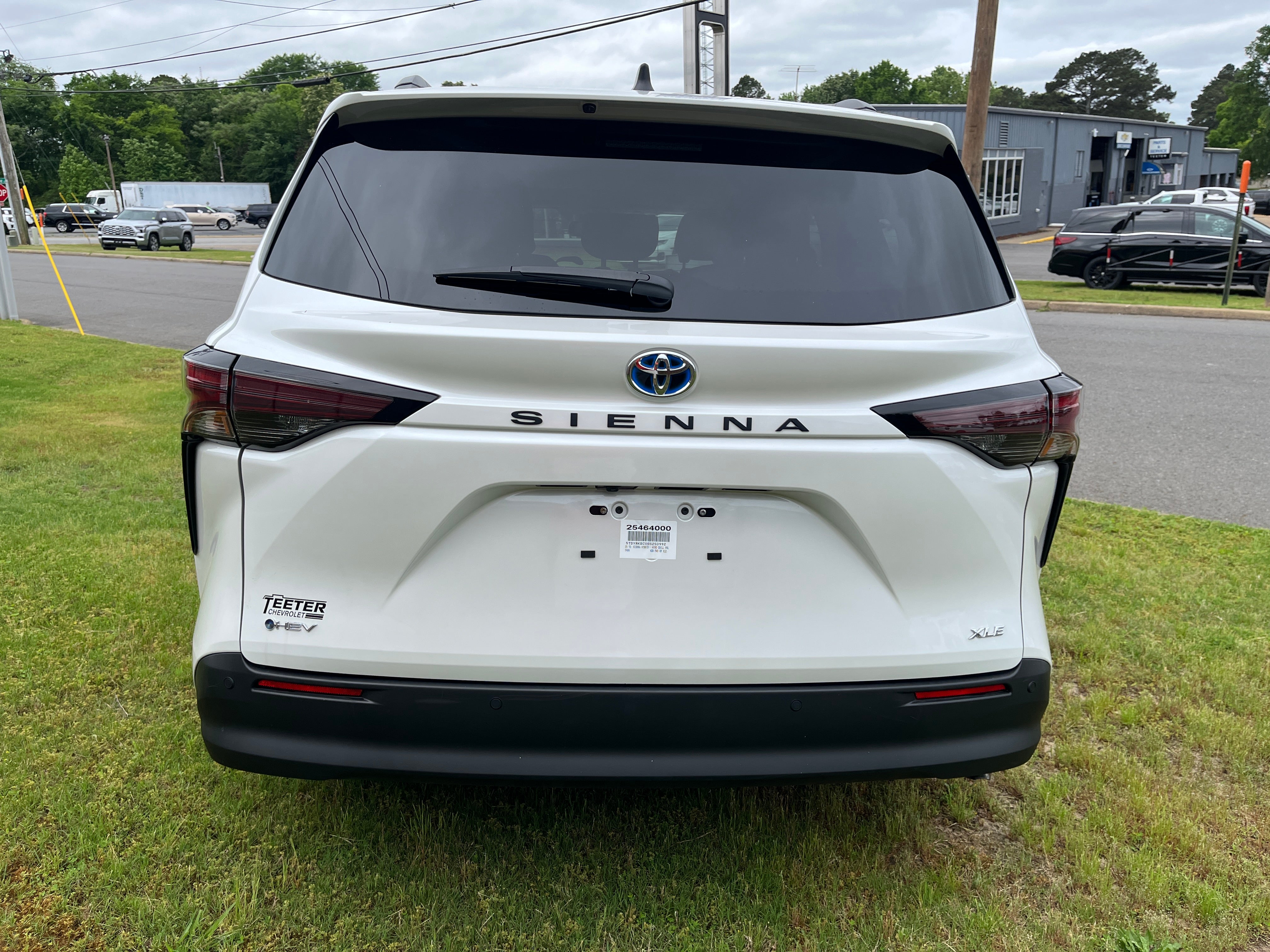 2025 Toyota Sienna XLE