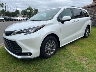 2025 Toyota Sienna XLE