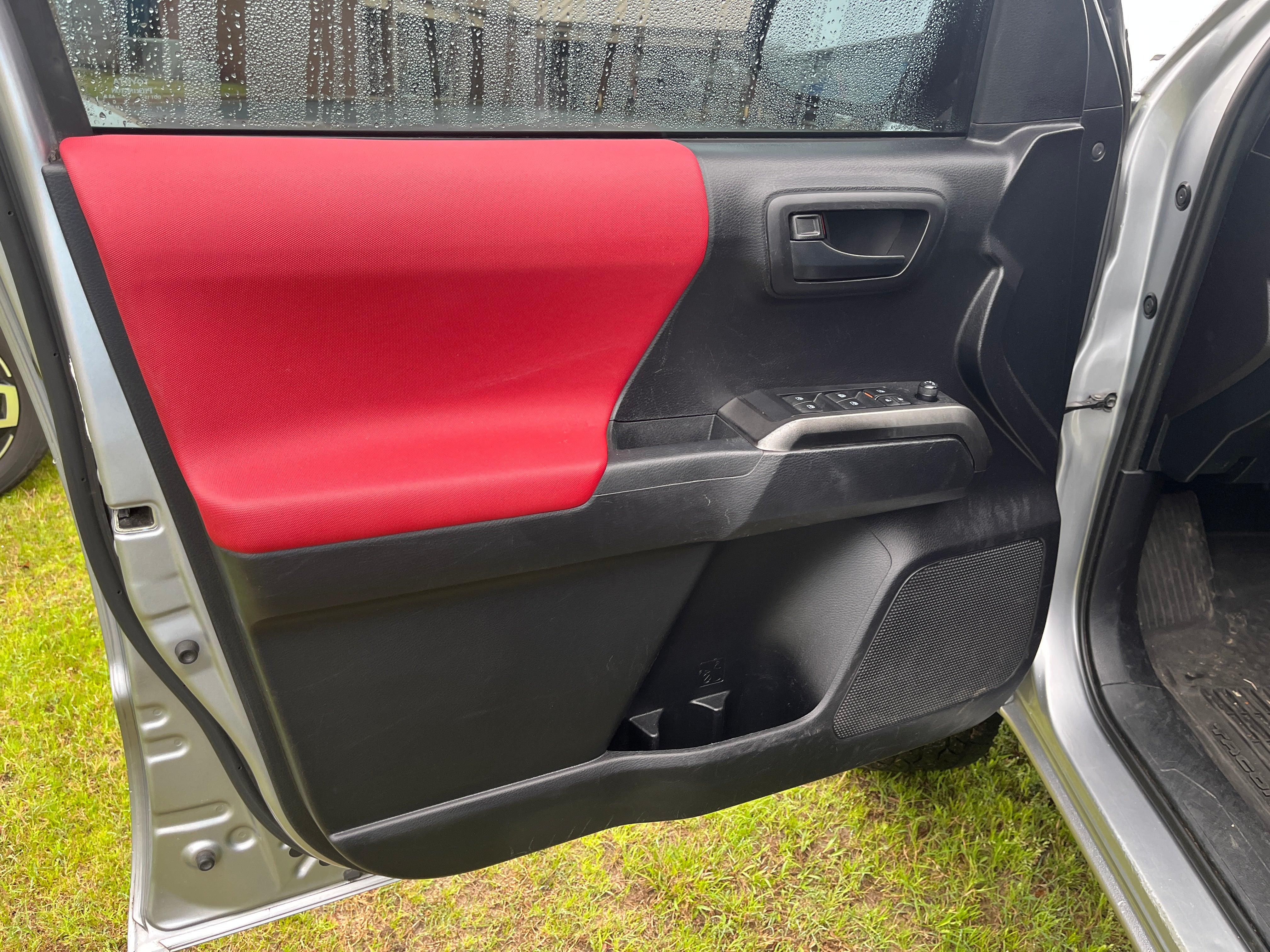 2020 Toyota Tacoma 2WD SR