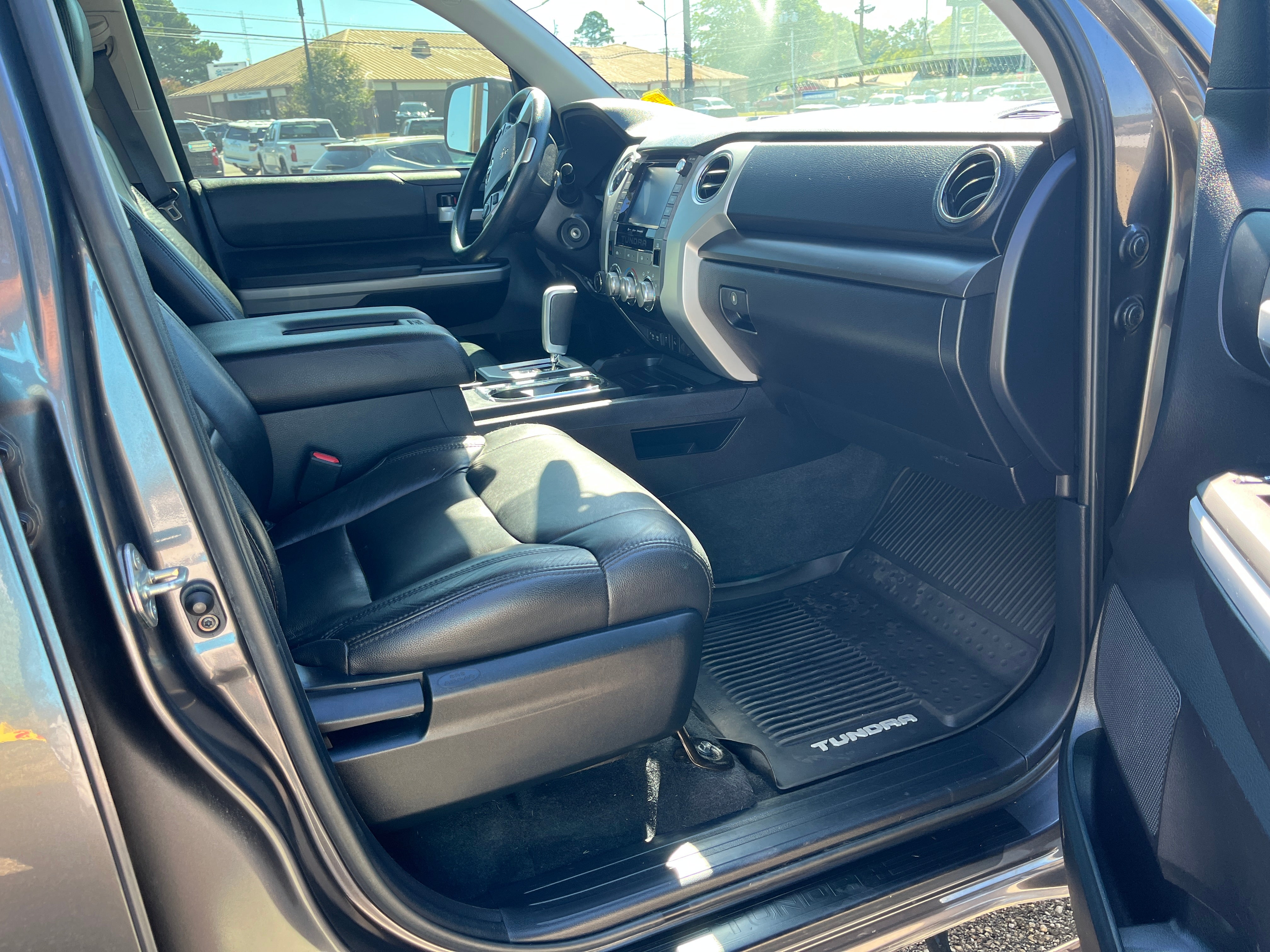 2021 Toyota Tundra 4WD SR5