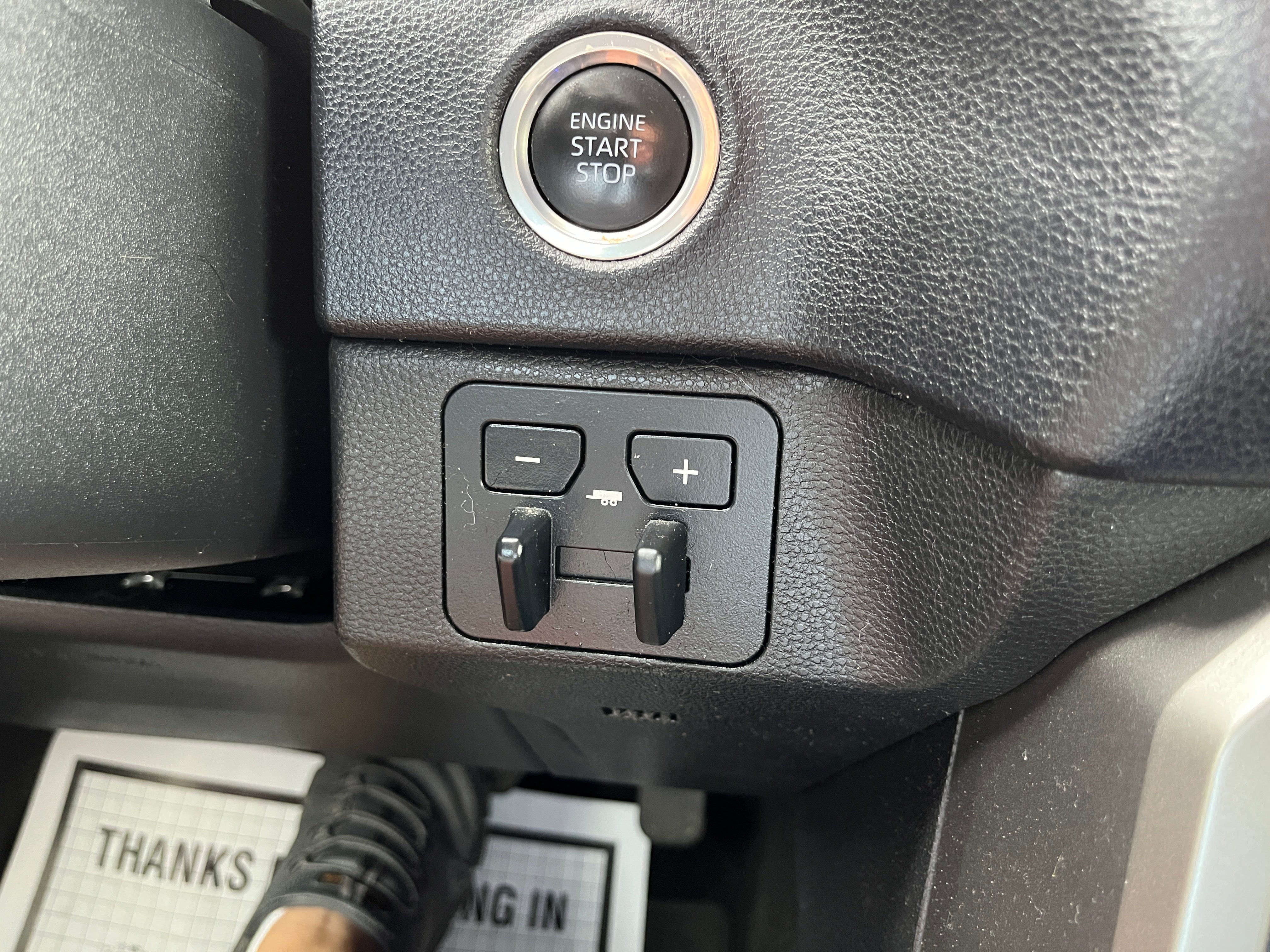 2023 Toyota Tundra 4WD SR5